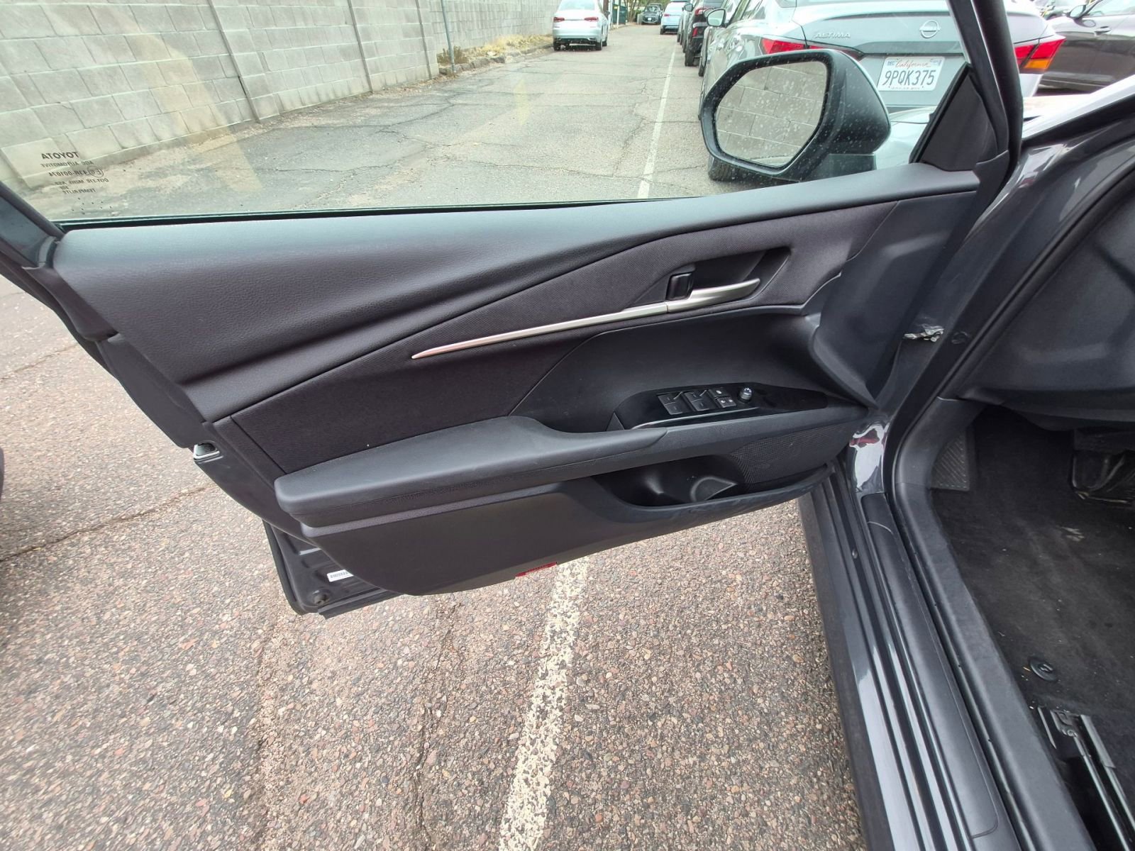 Thumbnail: 2025 Toyota Camry - 11