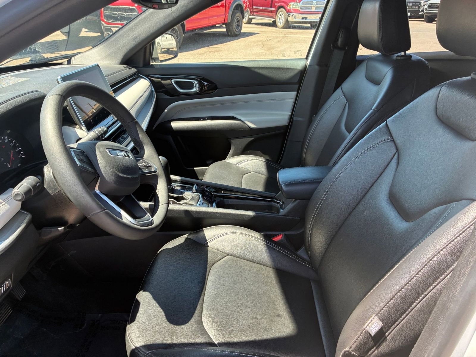 Thumbnail: 2025 Jeep Compass - 27