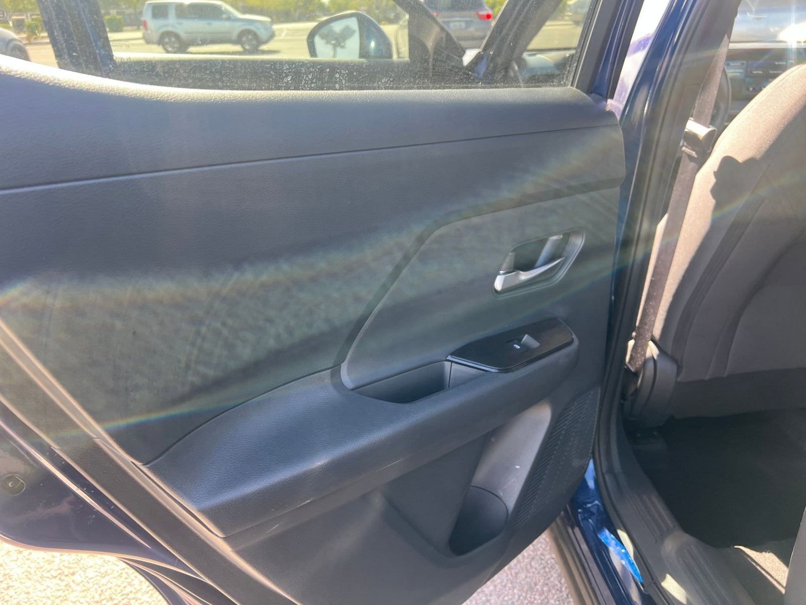 Thumbnail: 2025 Nissan Kicks - 24