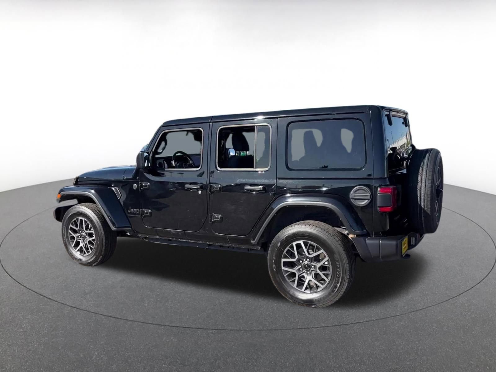 Thumbnail: 2025 Jeep Wrangler - 9