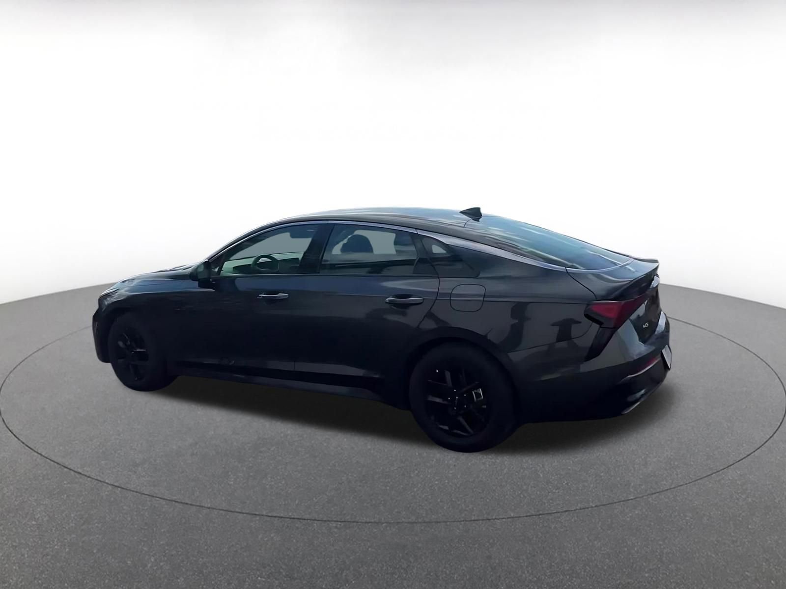 Thumbnail: 2025 Kia K5 - 10