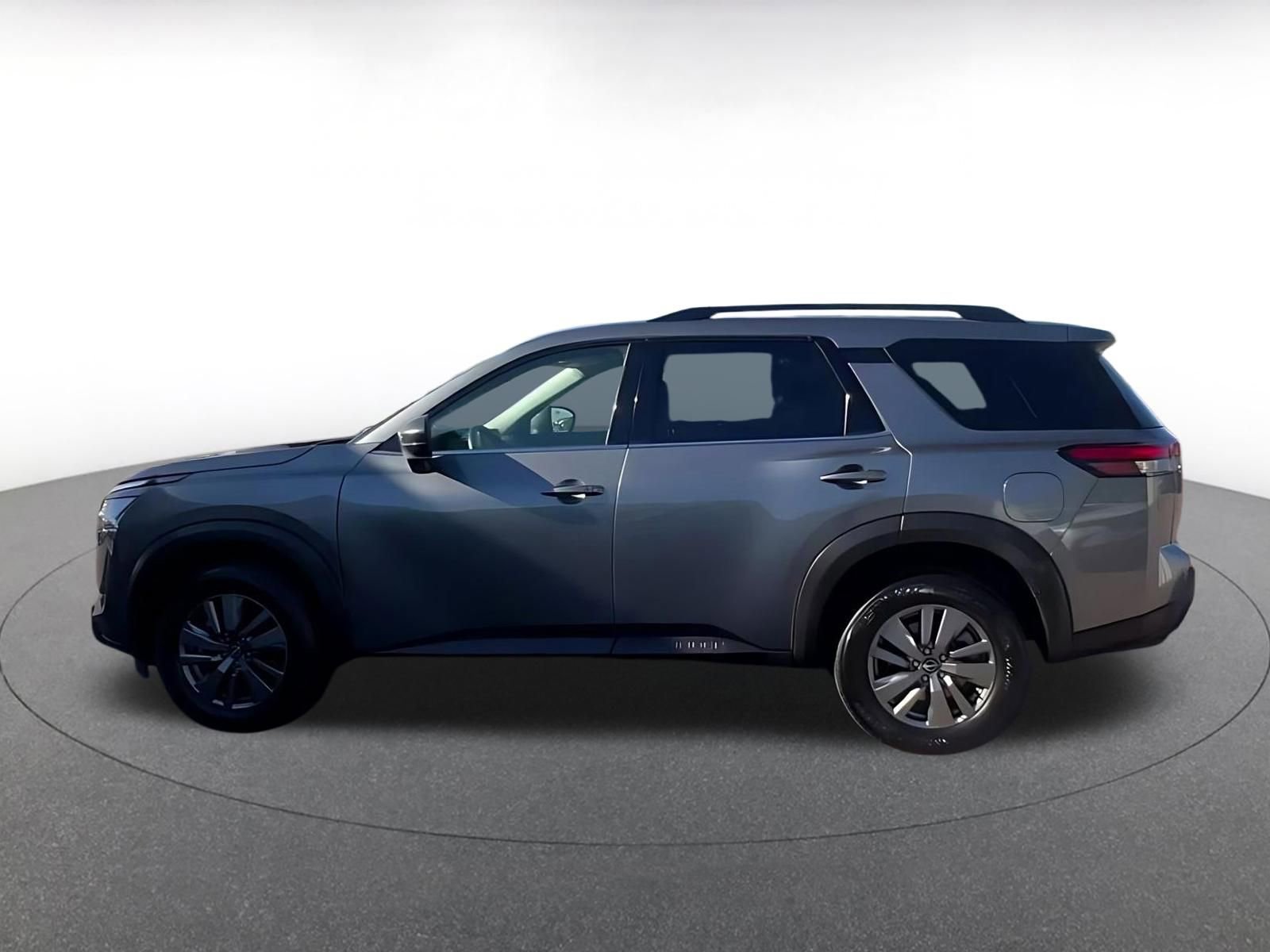 Thumbnail: 2025 Nissan Pathfinder - 10