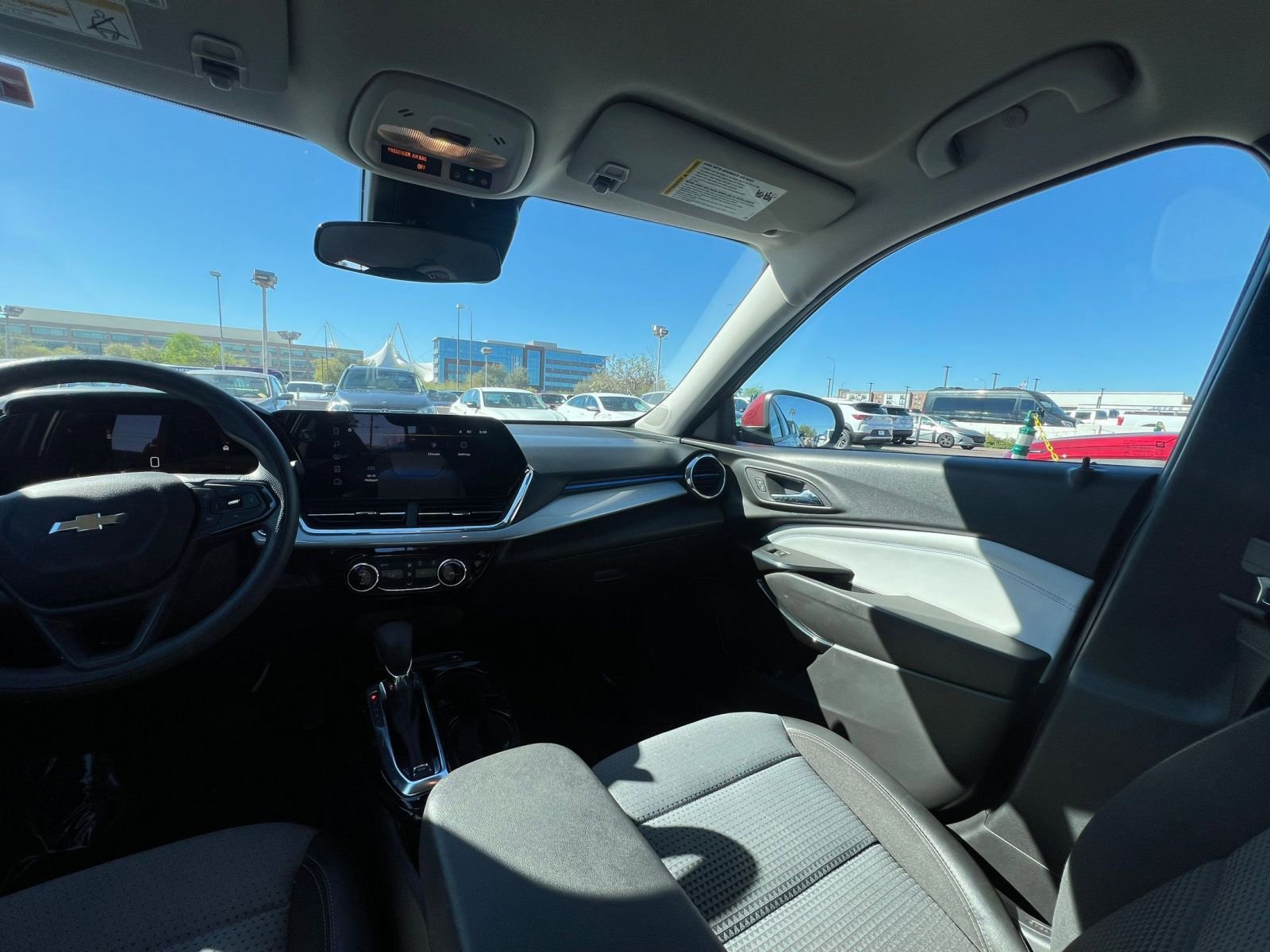 Thumbnail: 2025 Chevrolet Trax - 35