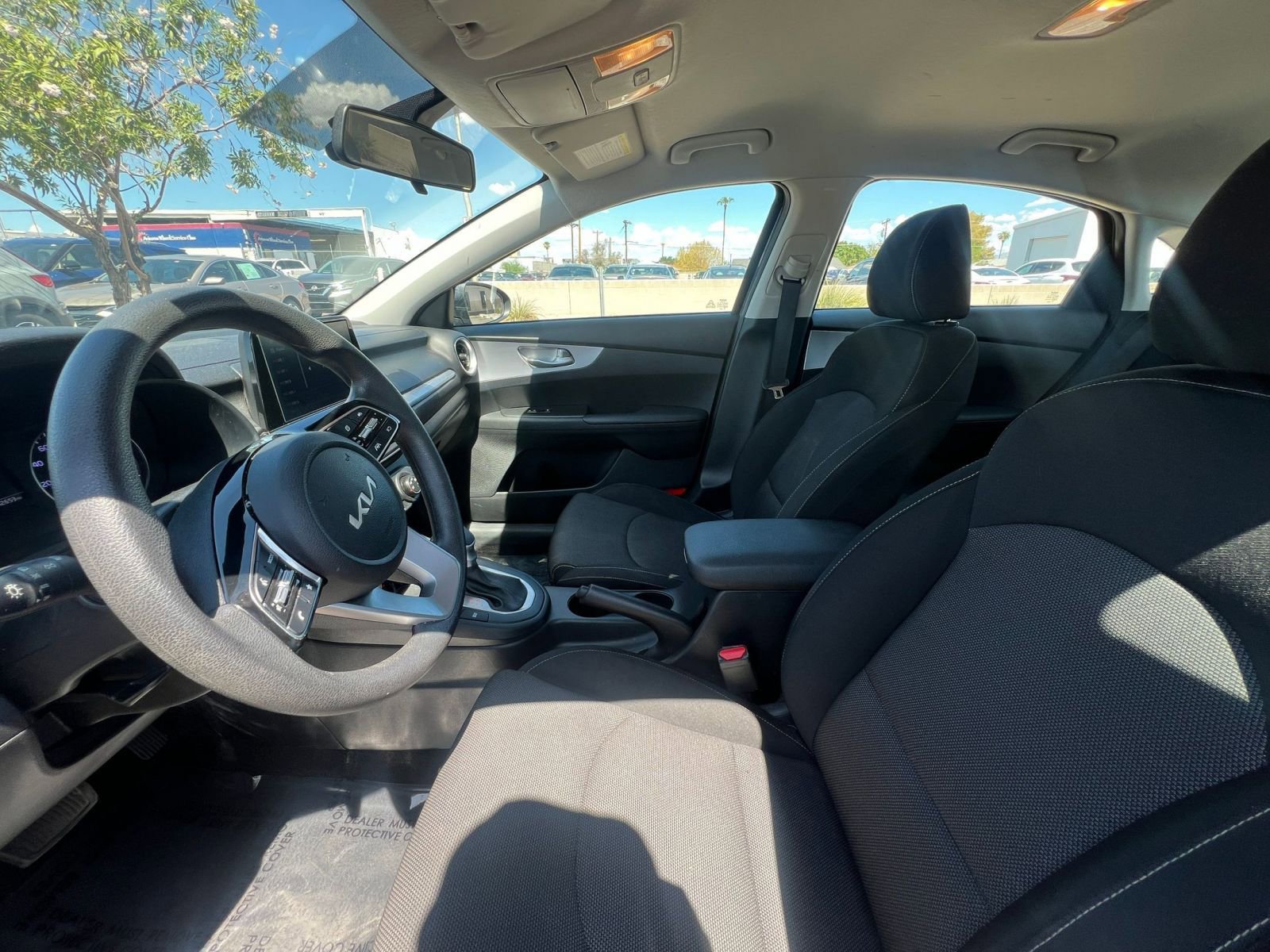 Thumbnail: 2024 Kia Forte - 27