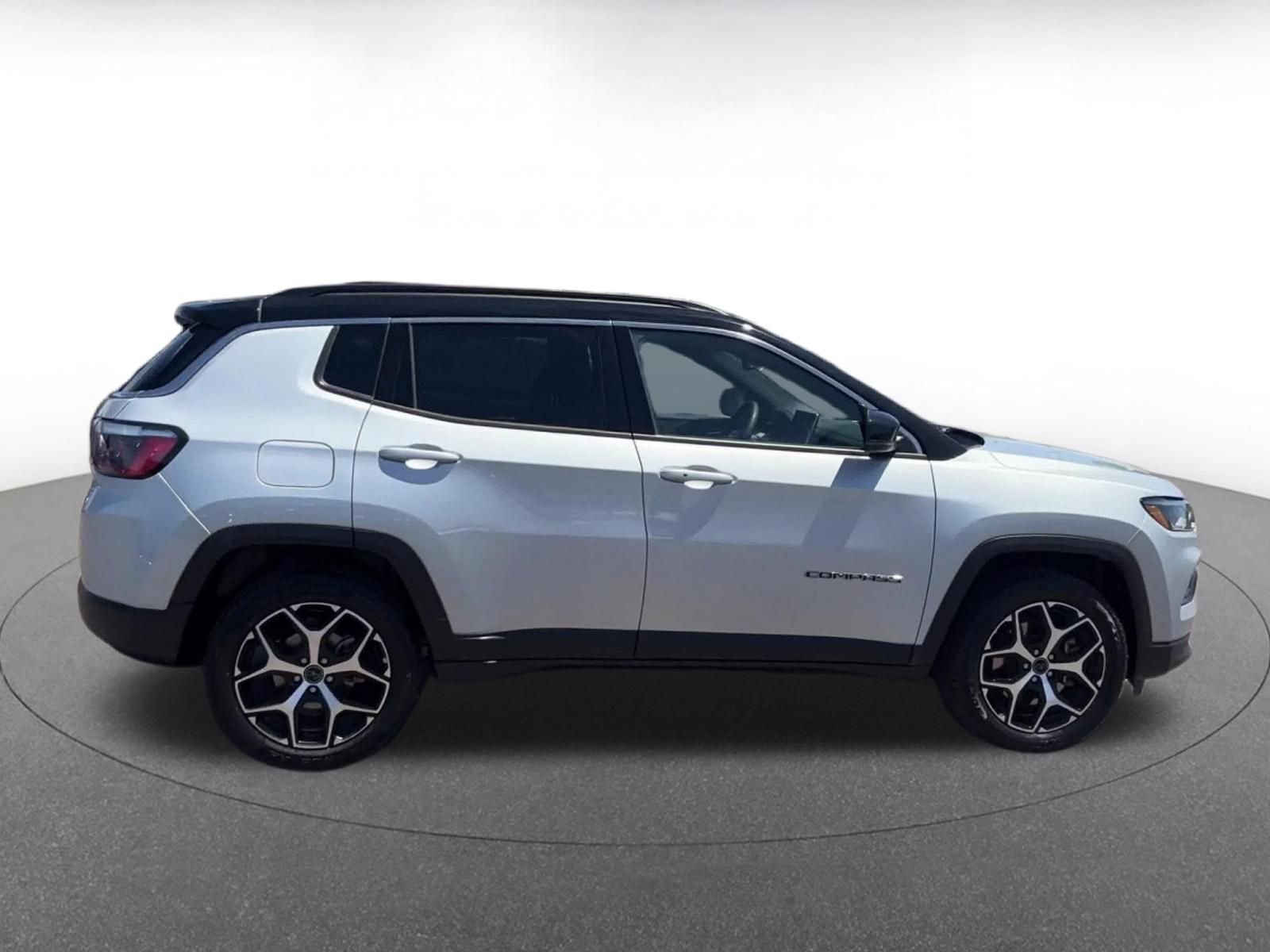 Thumbnail: 2025 Jeep Compass - 15