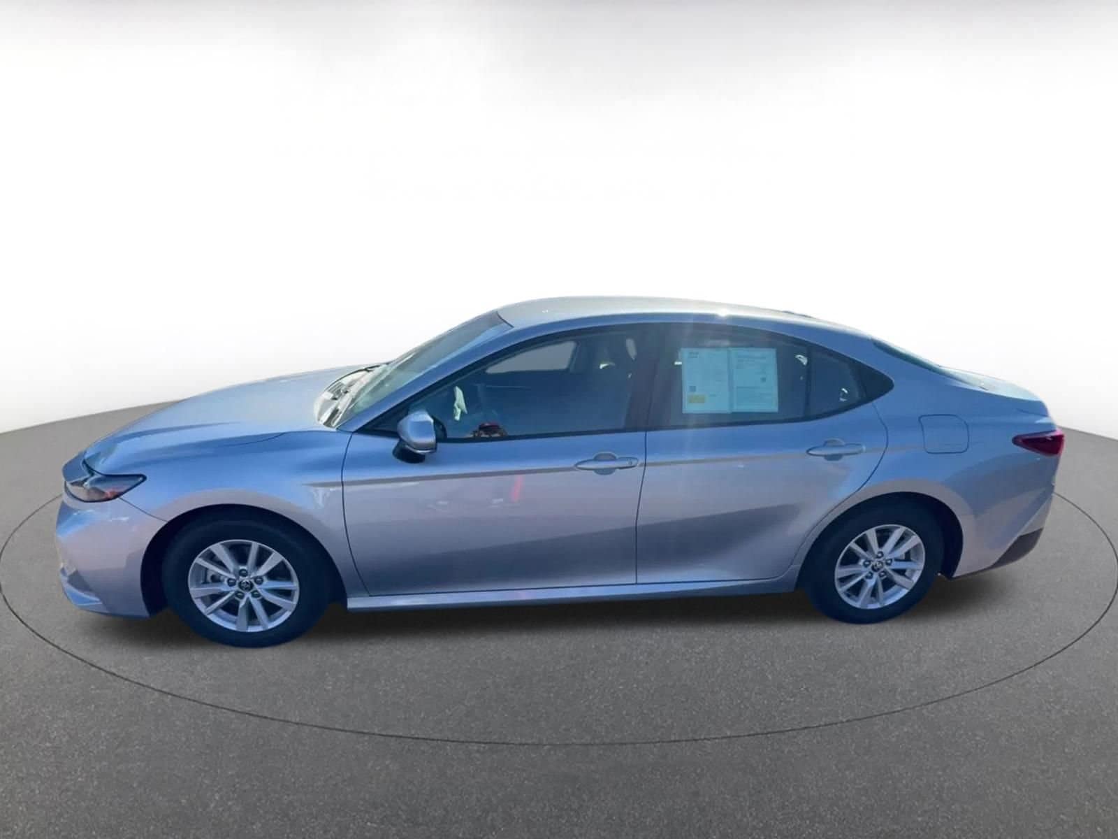 Thumbnail: 2025 Toyota Camry - 9