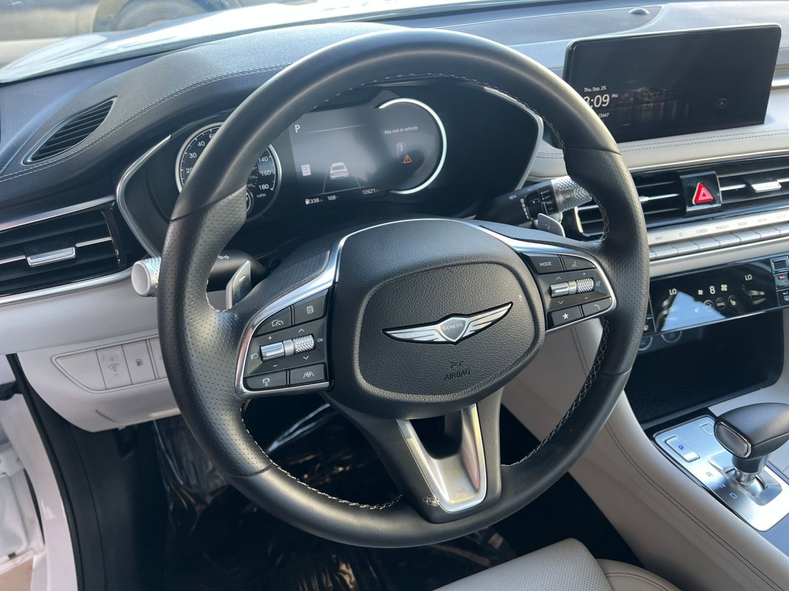 Thumbnail: 2025 Genesis G70 - 28