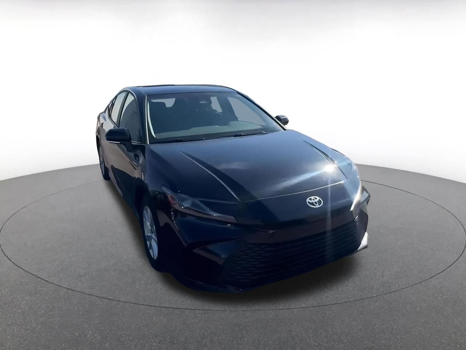 Thumbnail: 2025 Toyota Camry - 3