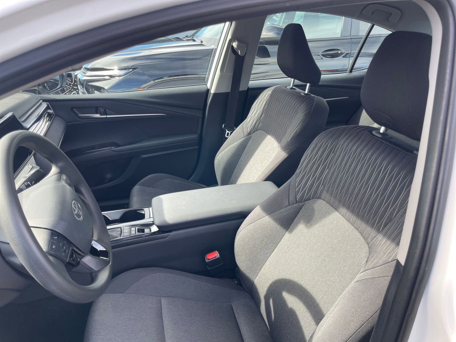 Thumbnail: 2025 Toyota Camry - 35