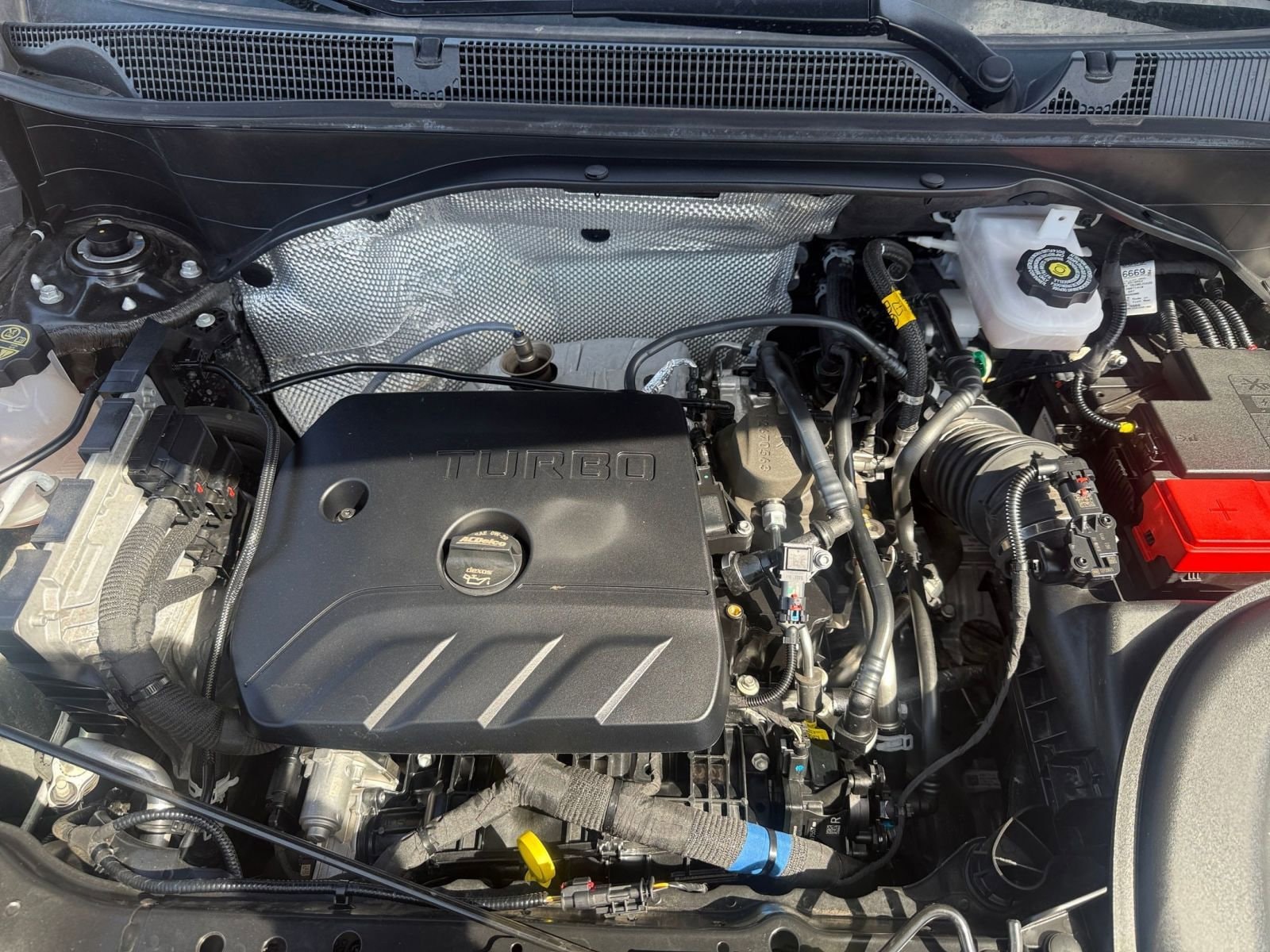 Thumbnail: 2025 Buick Encore GX - 32