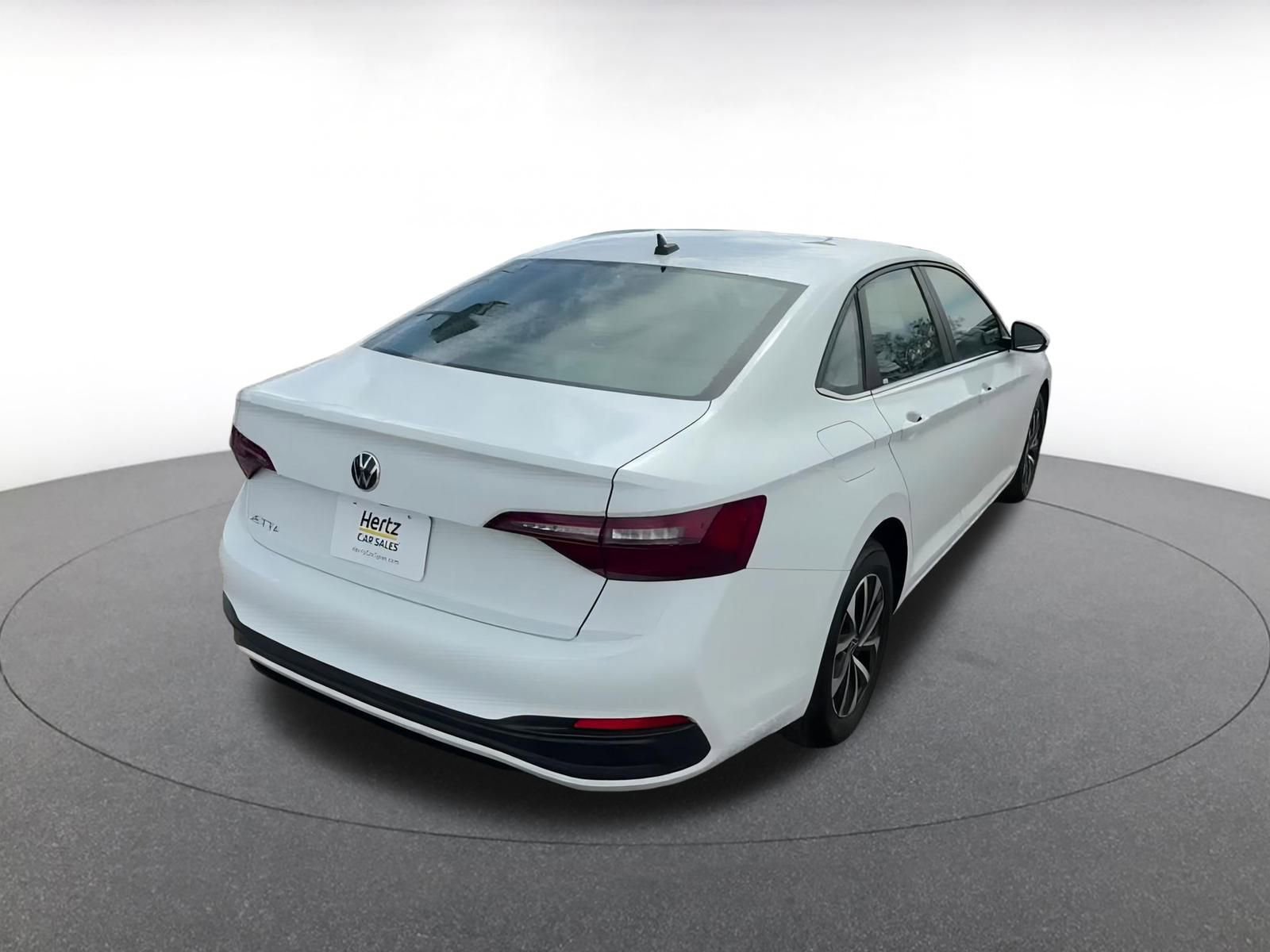 Thumbnail: 2024 Volkswagen Jetta - 13