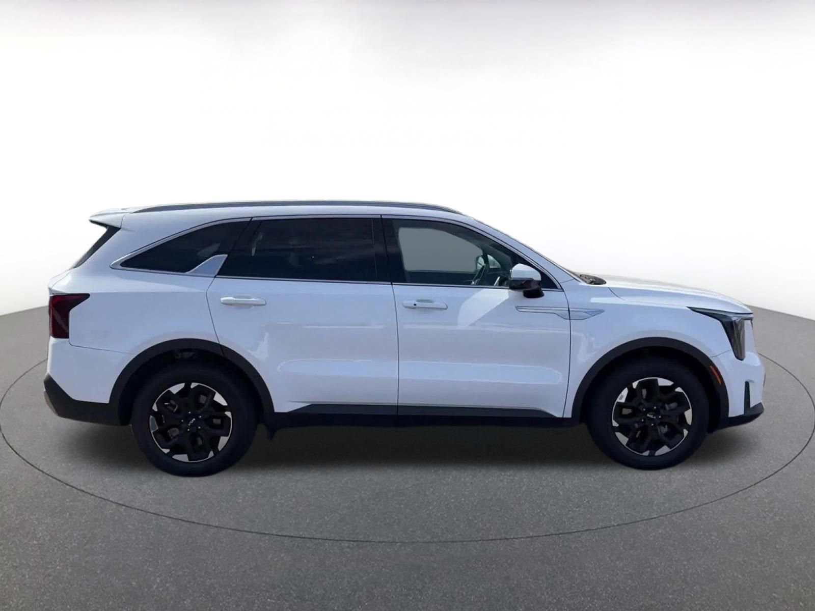 Thumbnail: 2024 Kia Sorento - 16