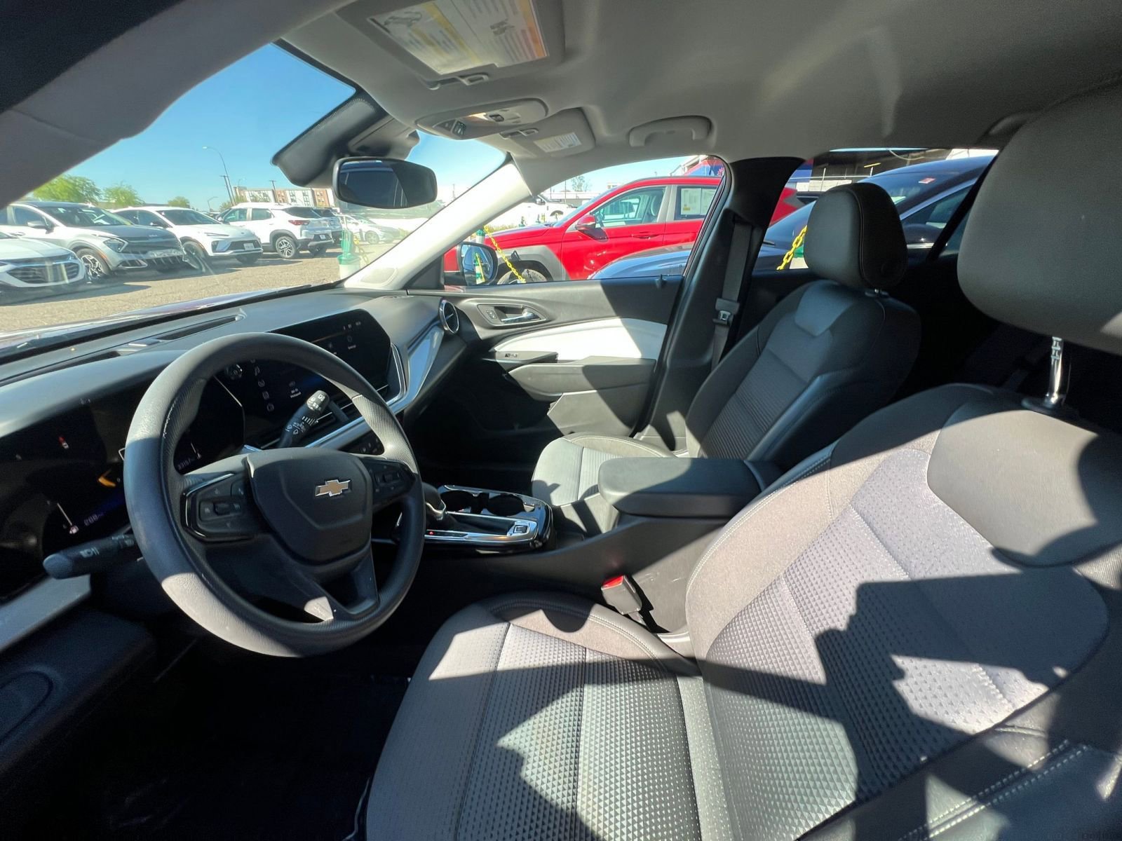 Thumbnail: 2025 Chevrolet Trax - 27