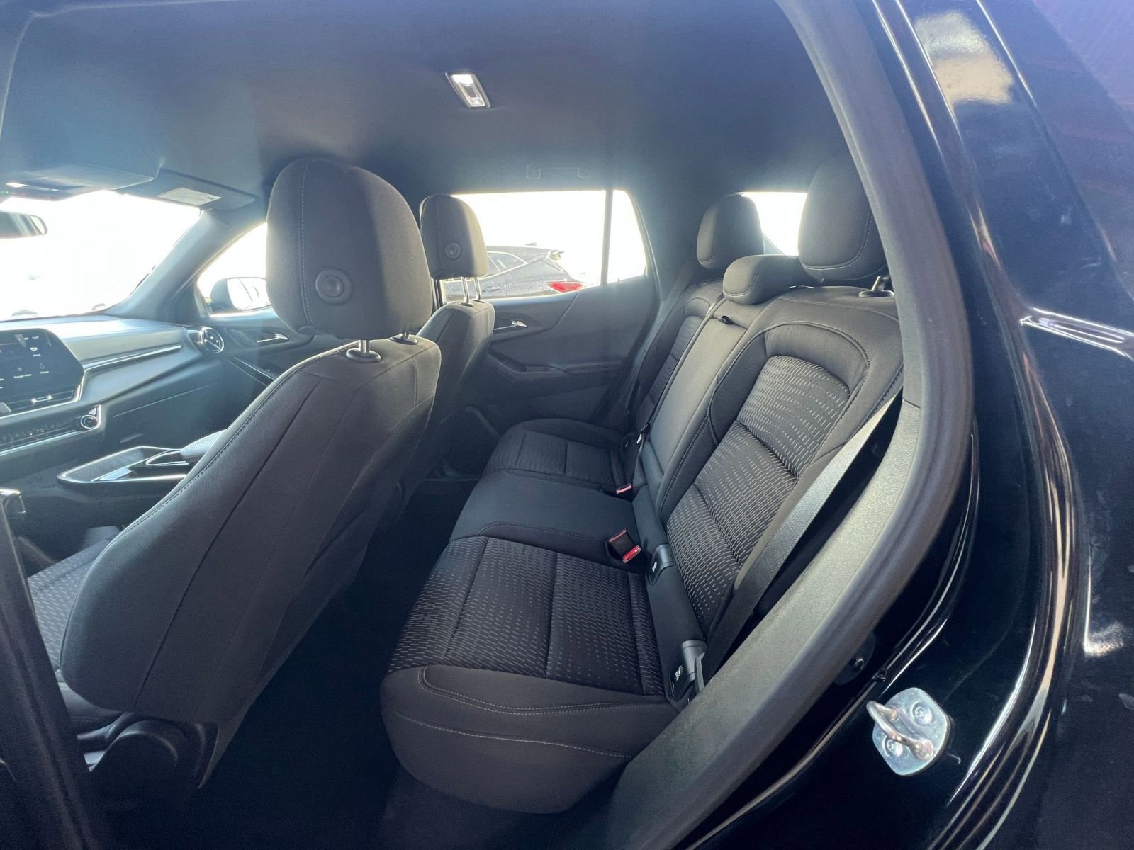 Thumbnail: 2025 Chevrolet Equinox - 25