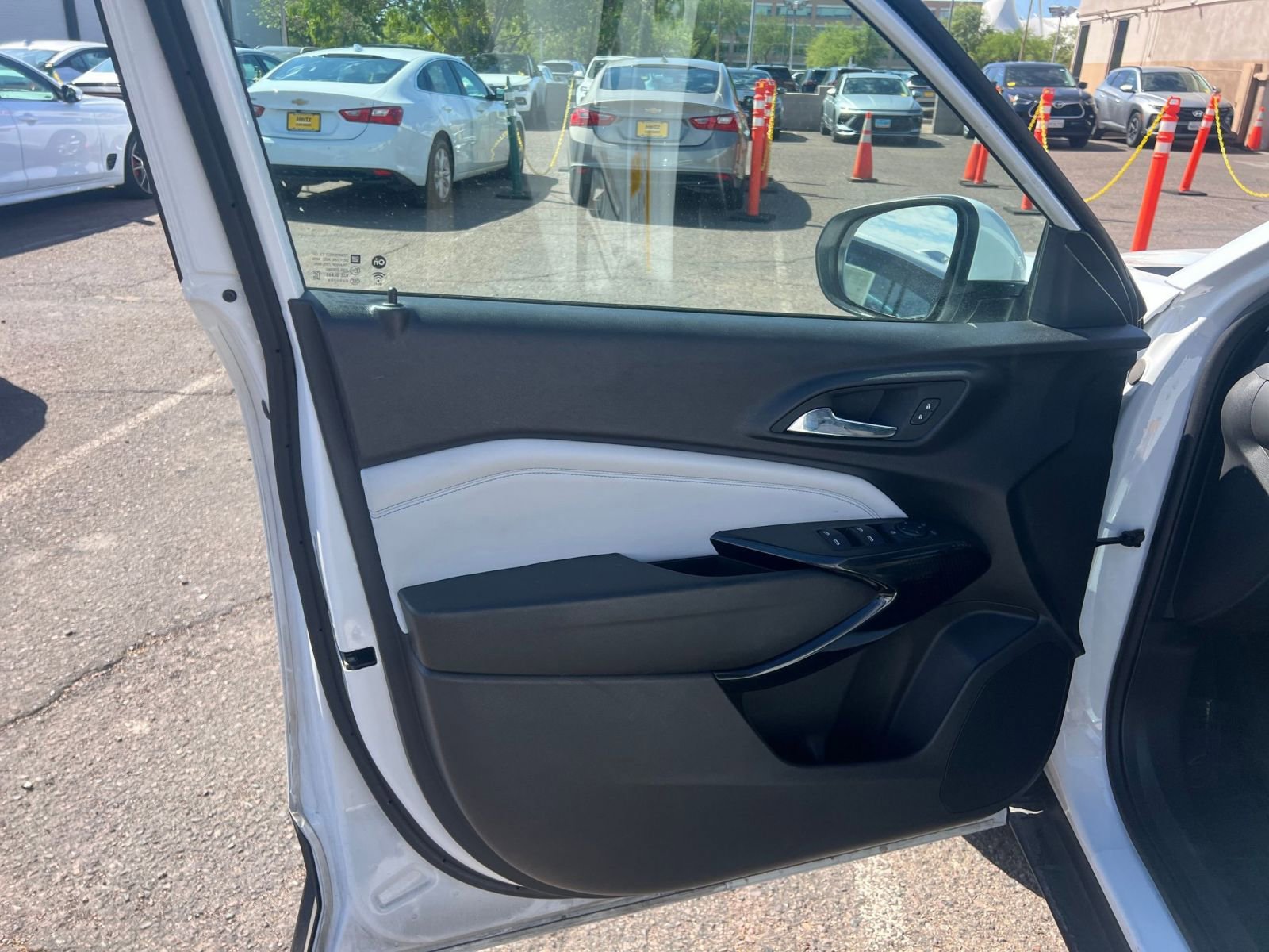 Thumbnail: 2025 Chevrolet Trax - 18