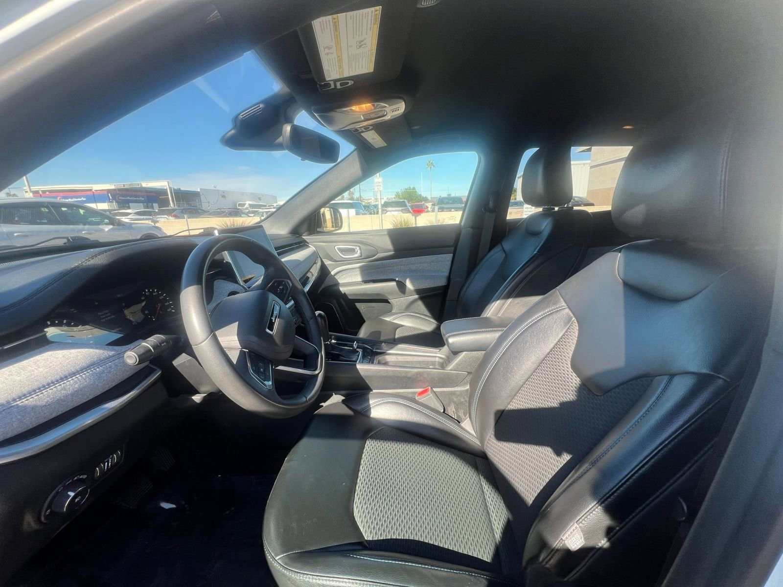 Thumbnail: 2023 Jeep Compass - 27