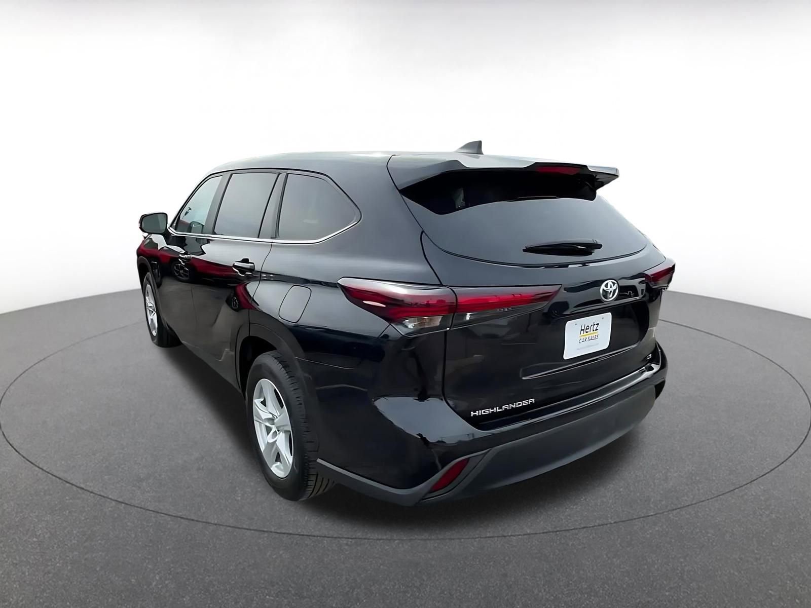 Thumbnail: 2025 Toyota Highlander - 11