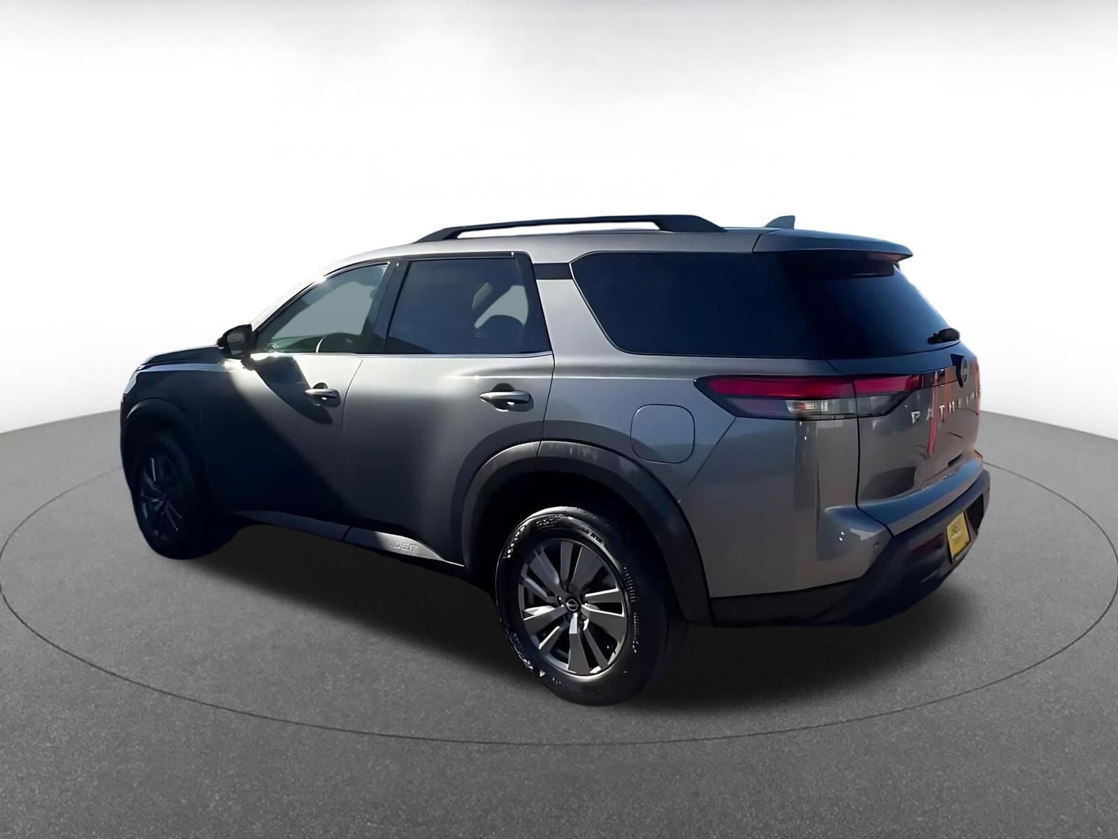 Thumbnail: 2025 Nissan Pathfinder - 11