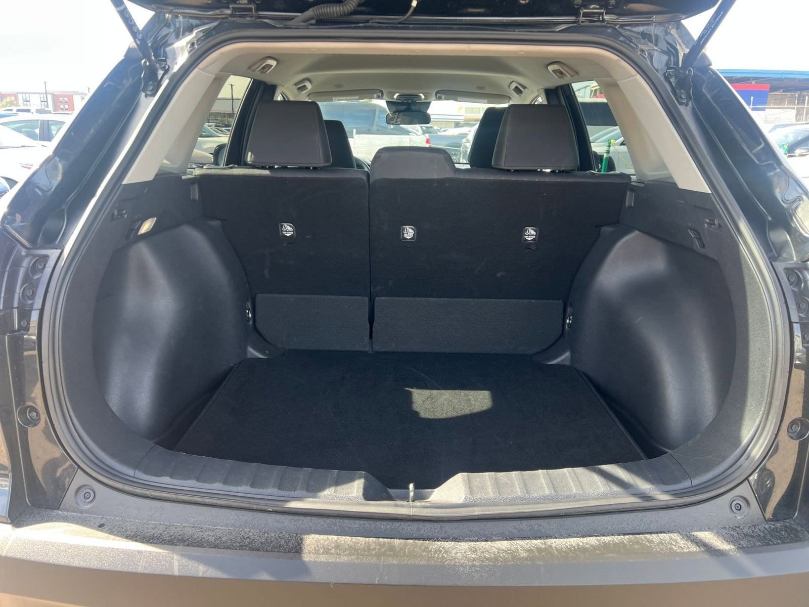 Thumbnail: 2025 Toyota Corolla Cross - 31