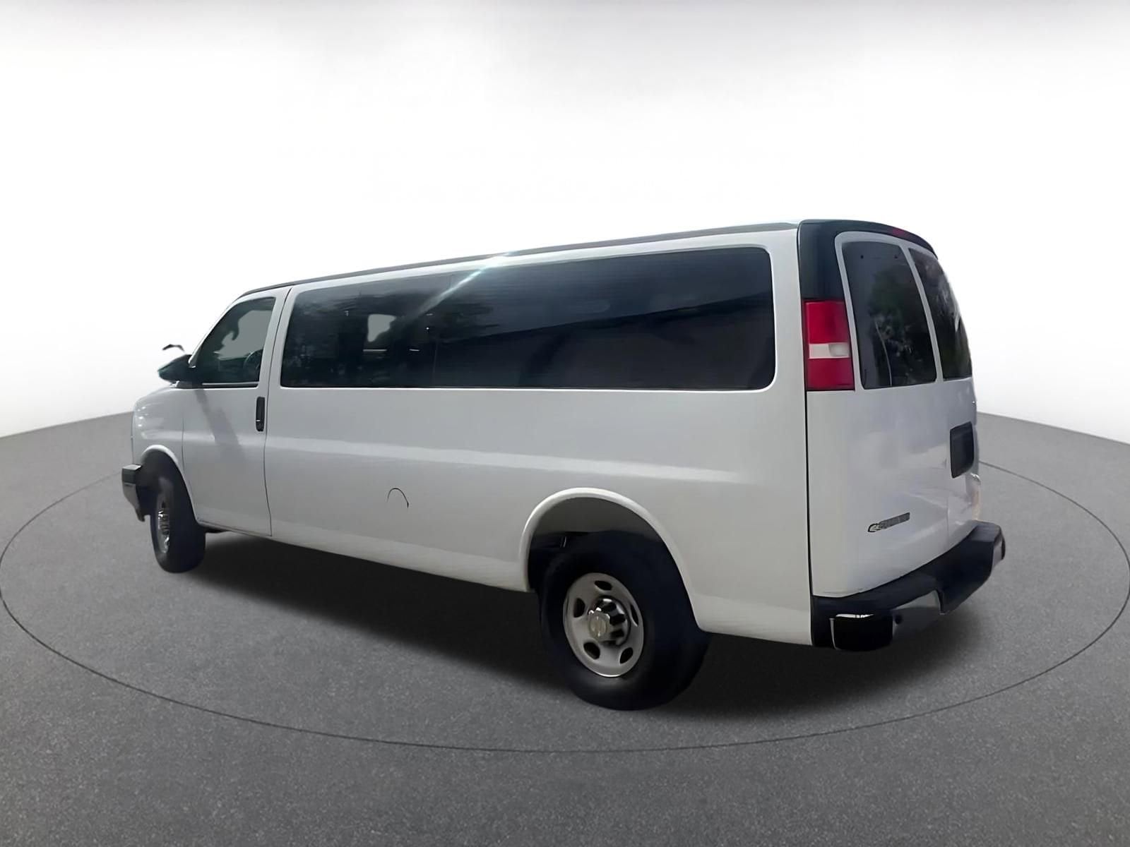 Thumbnail: 2025 Chevrolet Express - 9