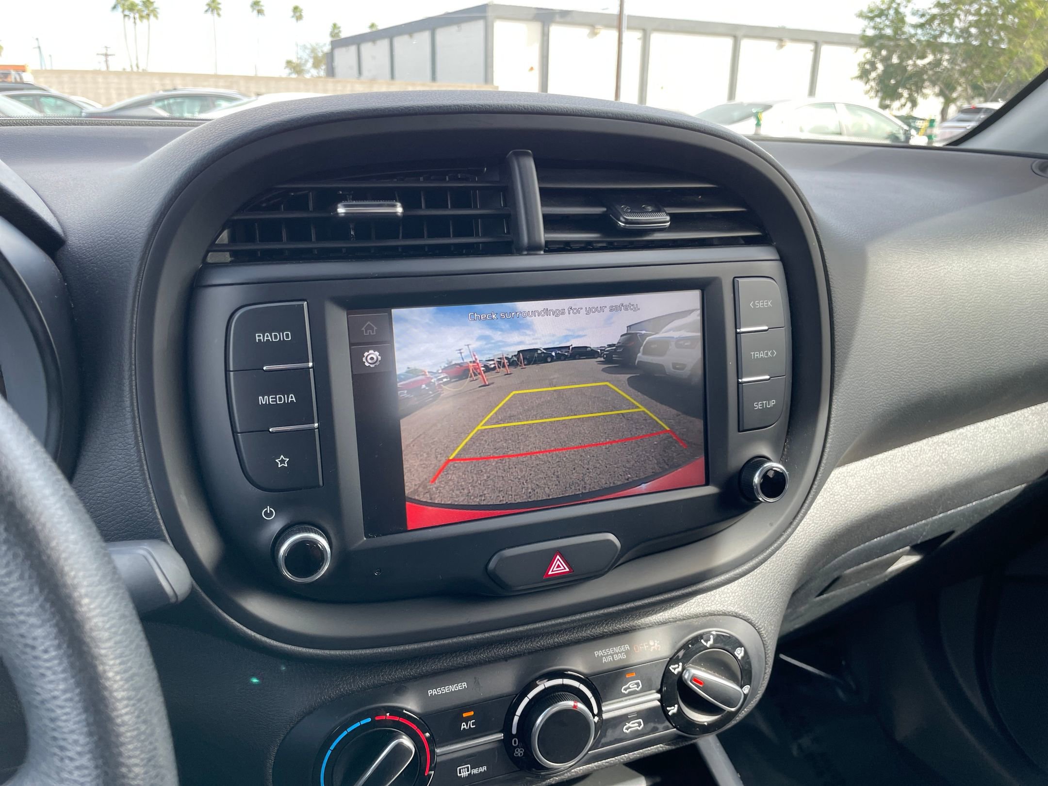 Thumbnail: 2025 Kia Soul - 24