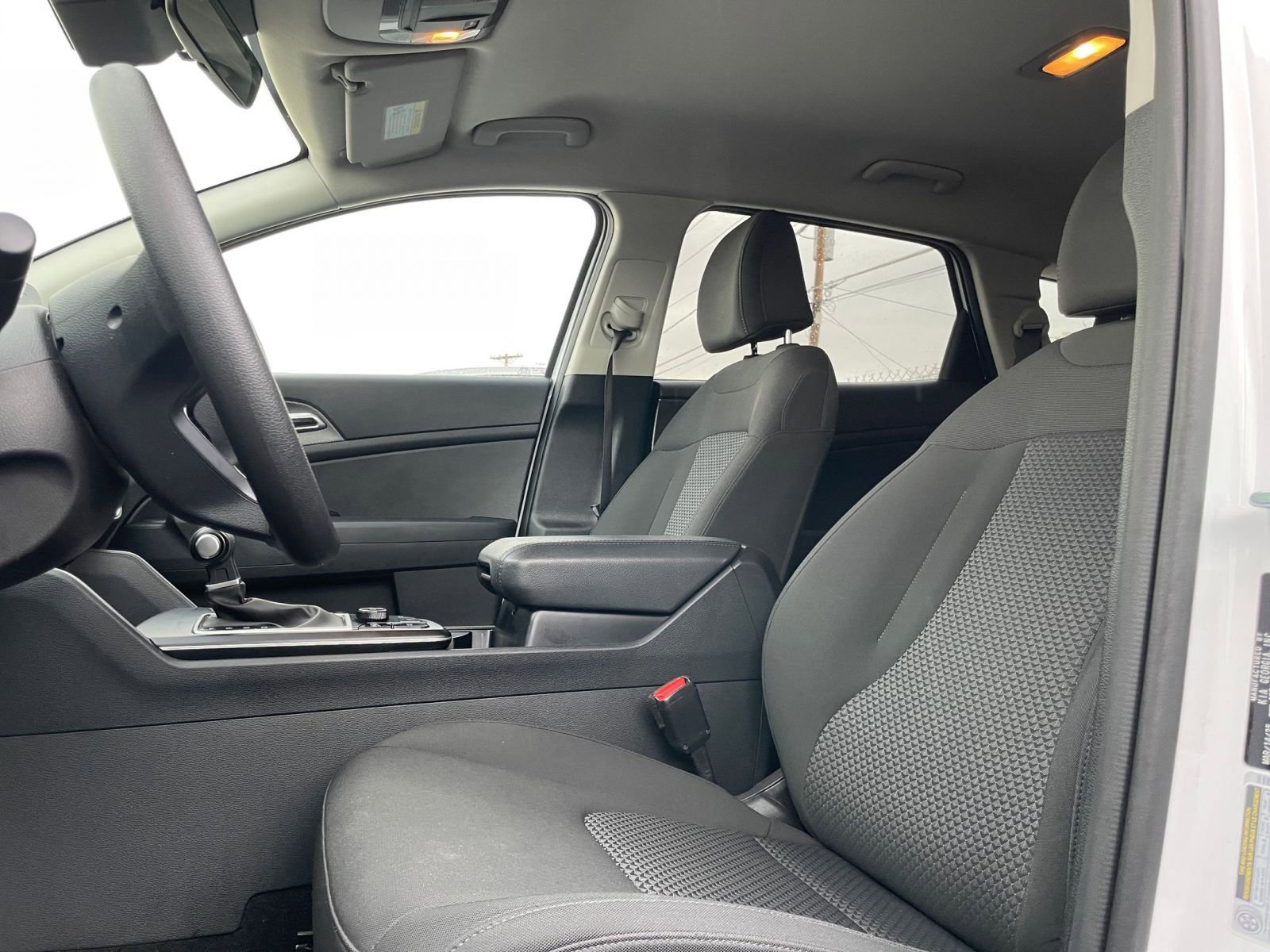 Thumbnail: 2025 Kia Sportage - 25