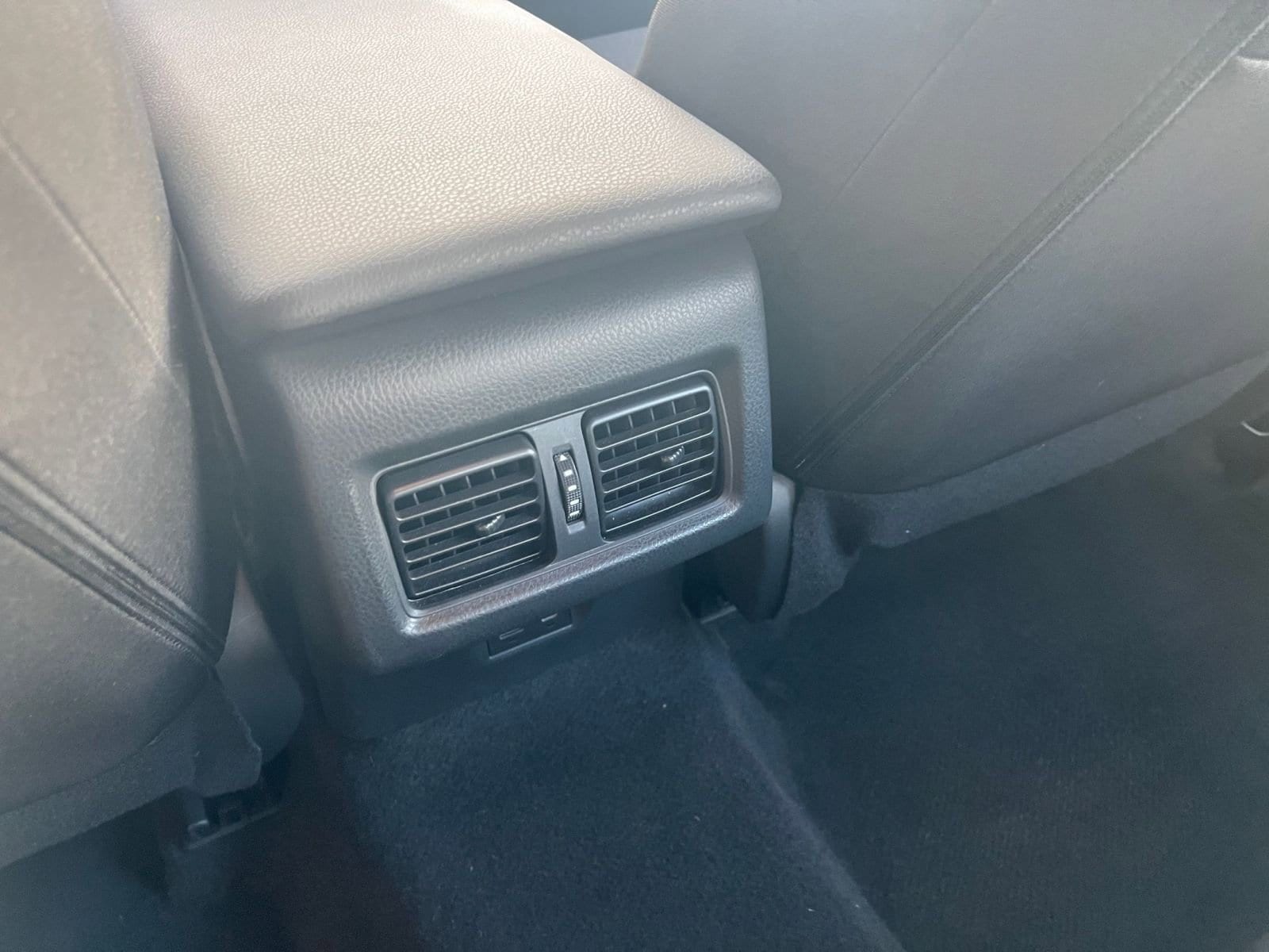 Thumbnail: 2025 Toyota Camry - 24