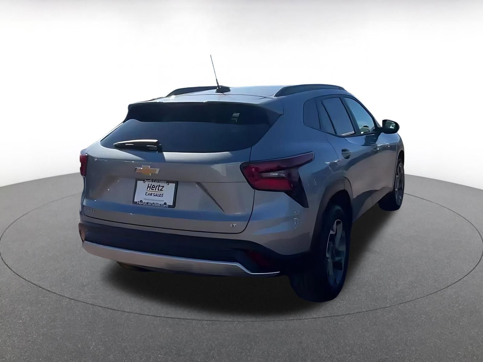 Thumbnail: 2025 Chevrolet Trax - 14