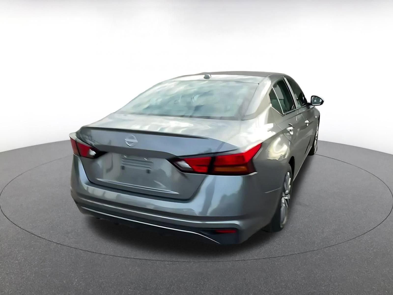 Thumbnail: 2025 Nissan Altima - 12