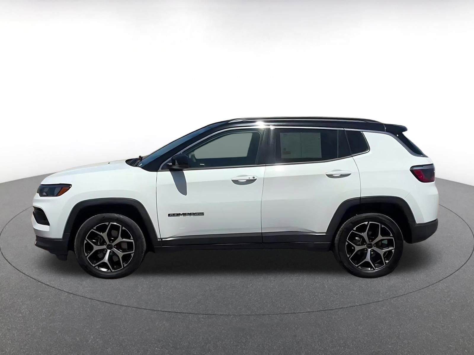 Thumbnail: 2025 Jeep Compass - 9