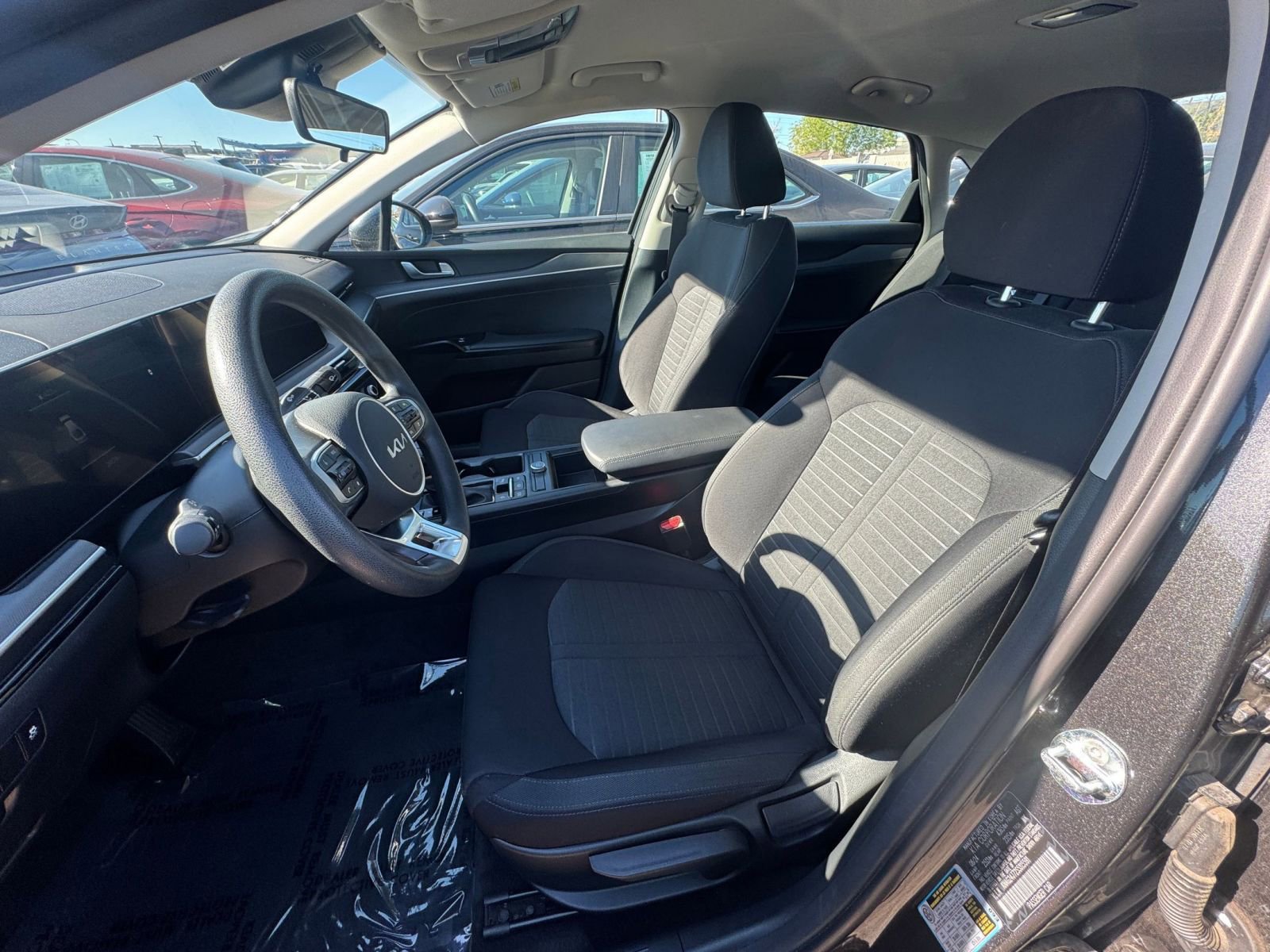 Thumbnail: 2025 Kia K5 - 35