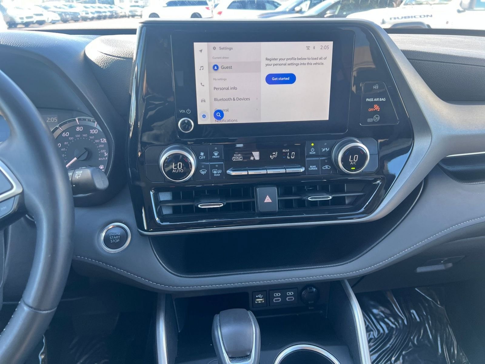 Thumbnail: 2025 Toyota Highlander - 22