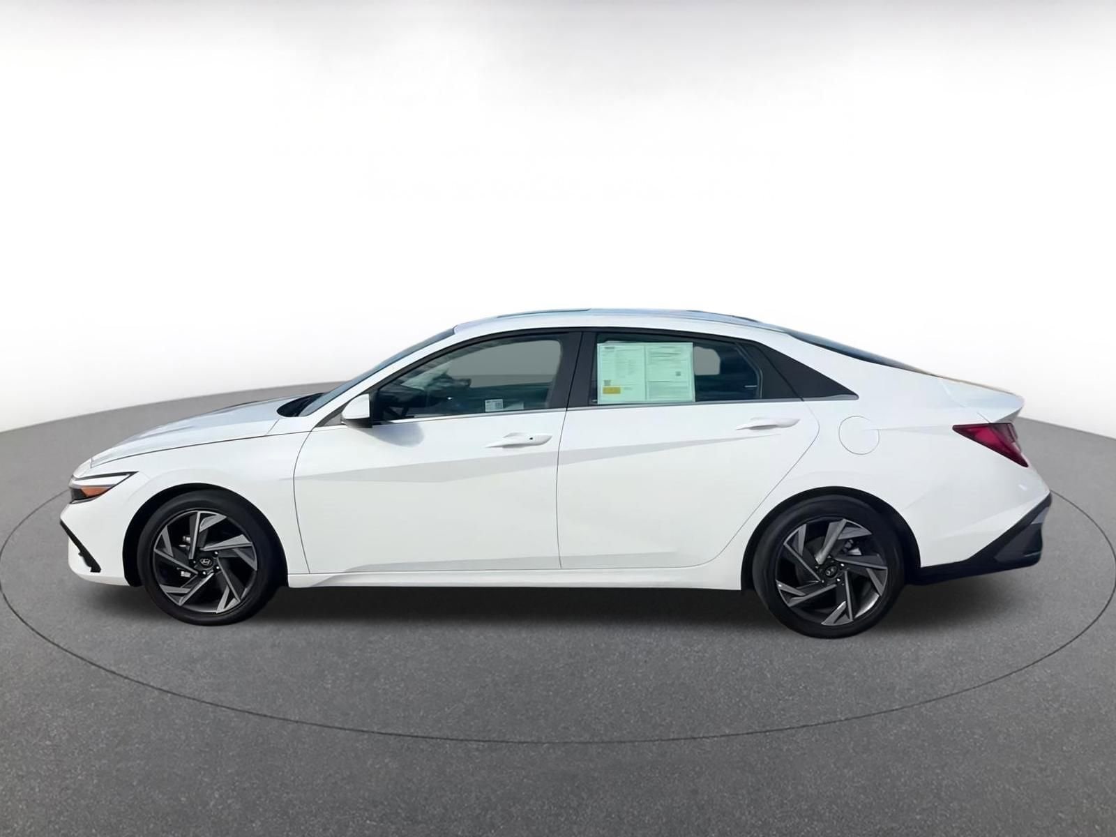 Thumbnail: 2025 Hyundai Elantra - 9