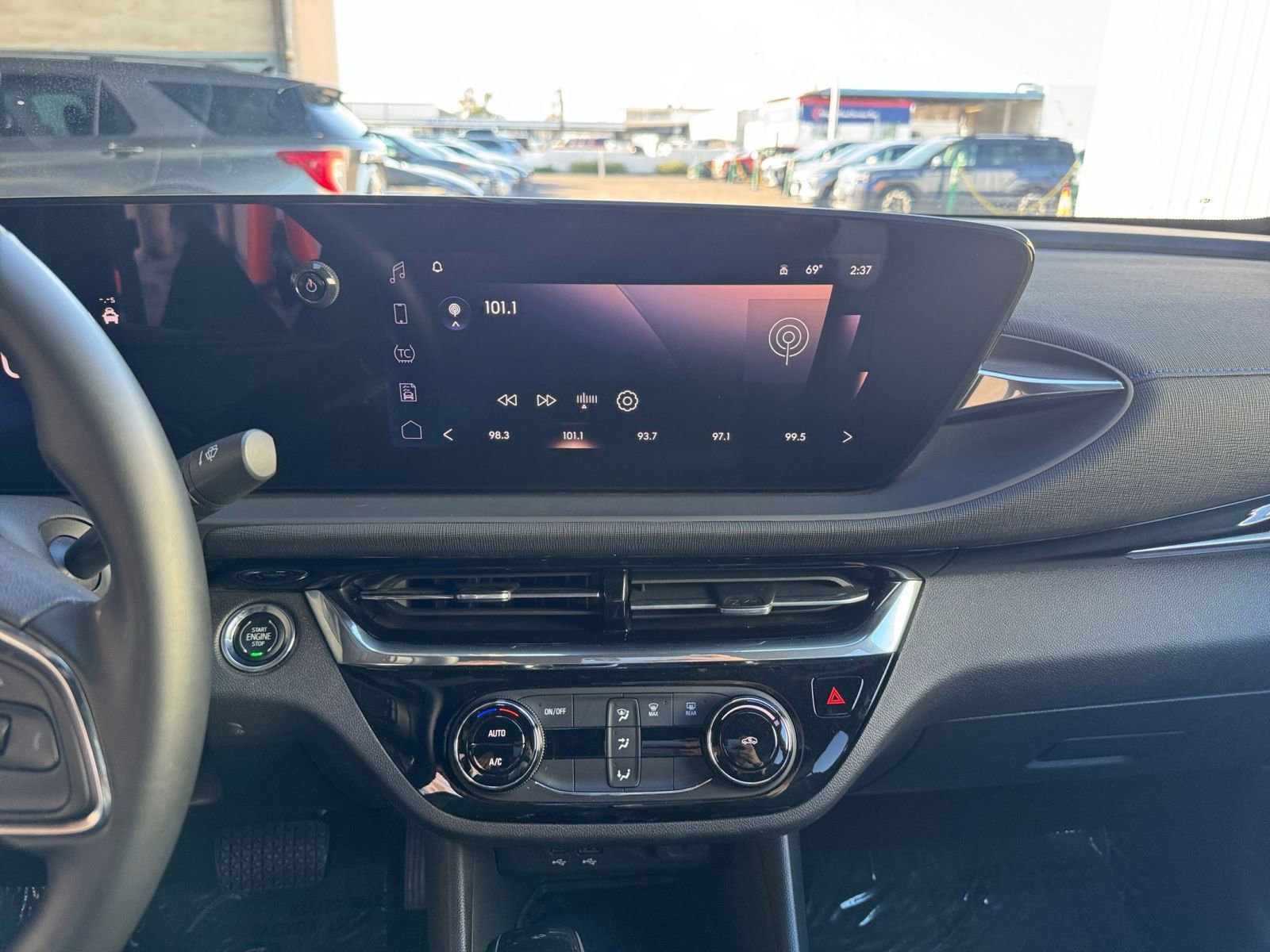 Thumbnail: 2025 Buick Envista - 18