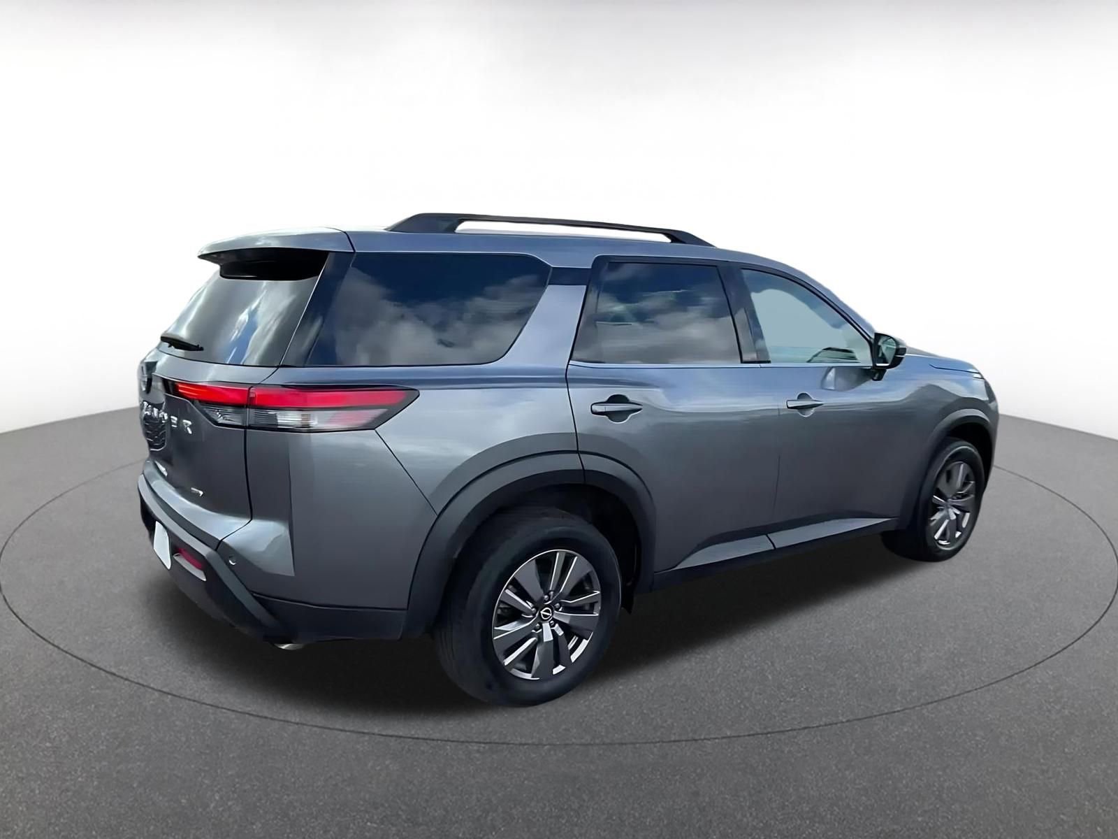 Thumbnail: 2025 Nissan Pathfinder - 15