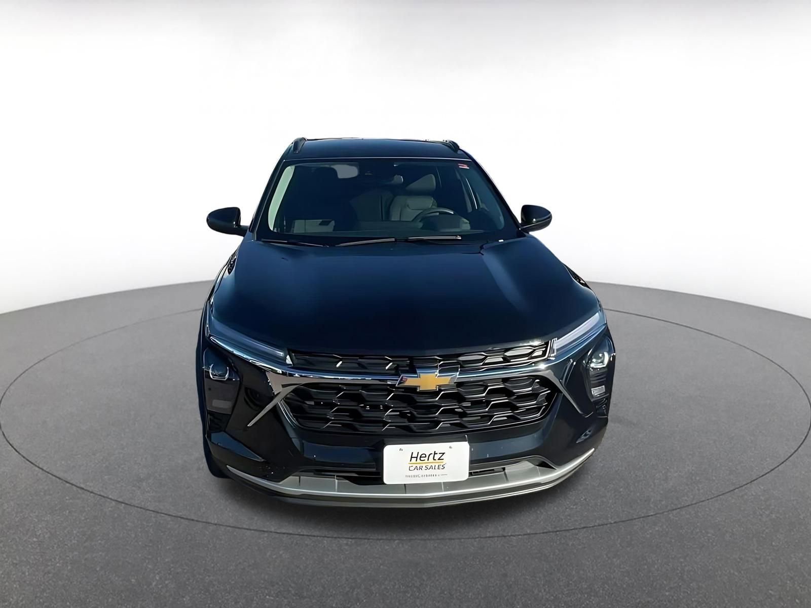 Thumbnail: 2025 Chevrolet Trax - 4