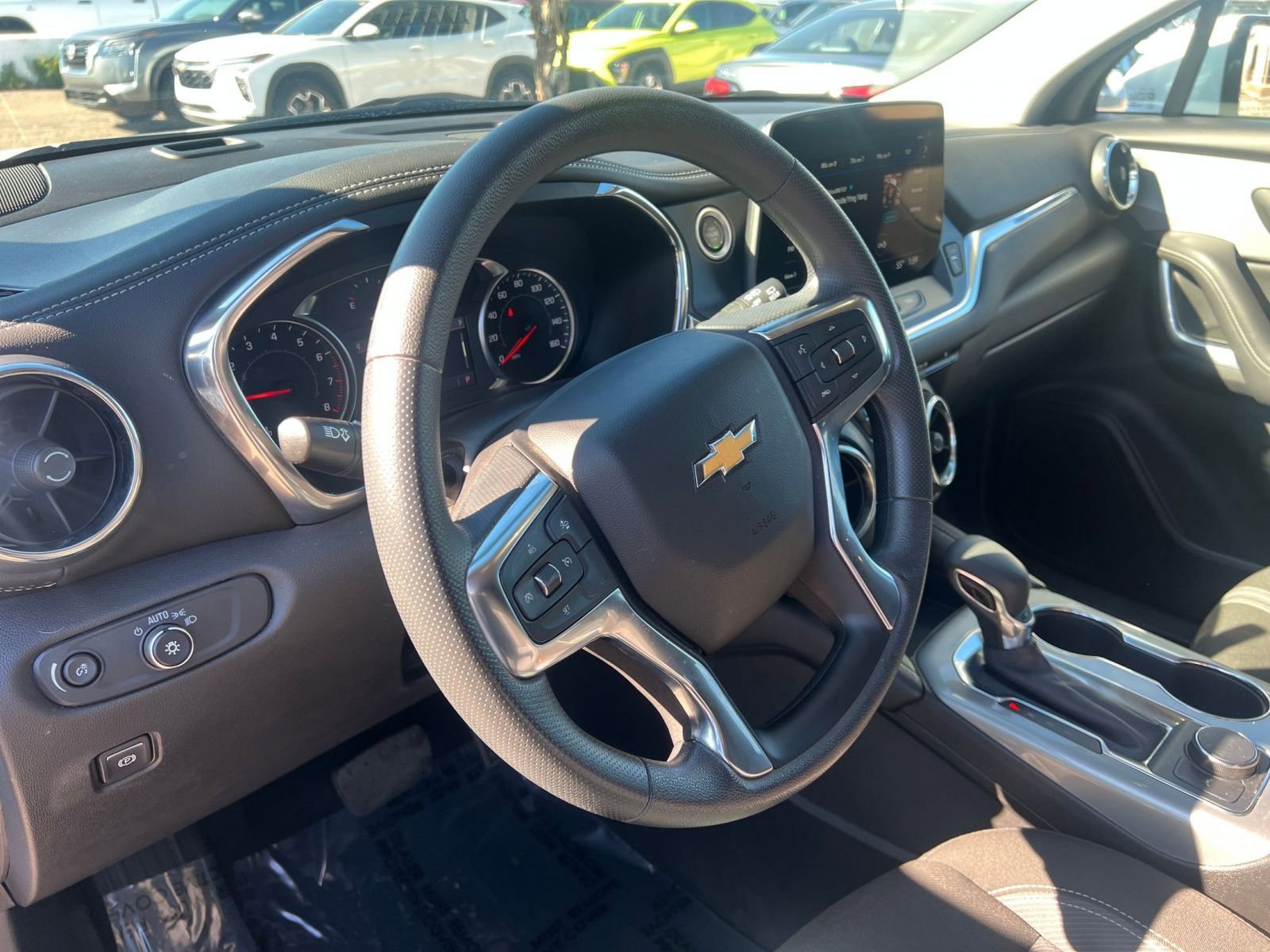 Thumbnail: 2025 Chevrolet Blazer - 28