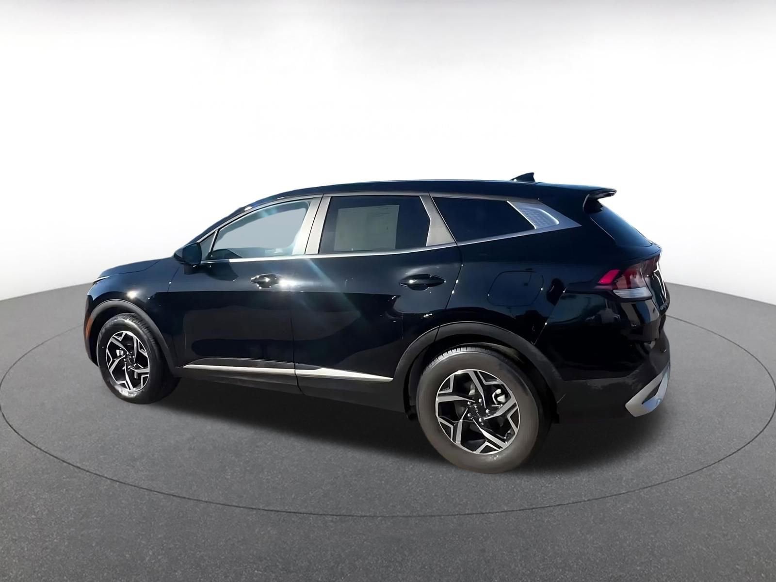 Thumbnail: 2025 Kia Sportage - 9