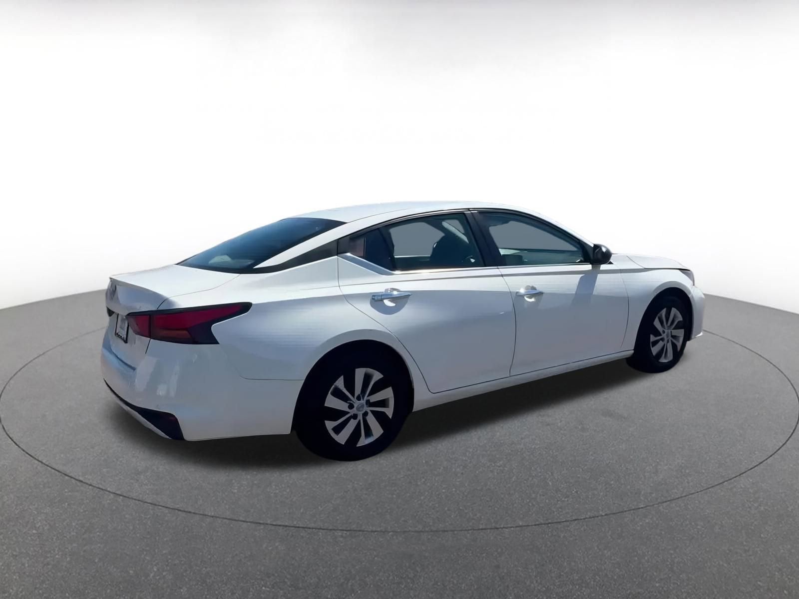 Thumbnail: 2024 Nissan Altima - 15