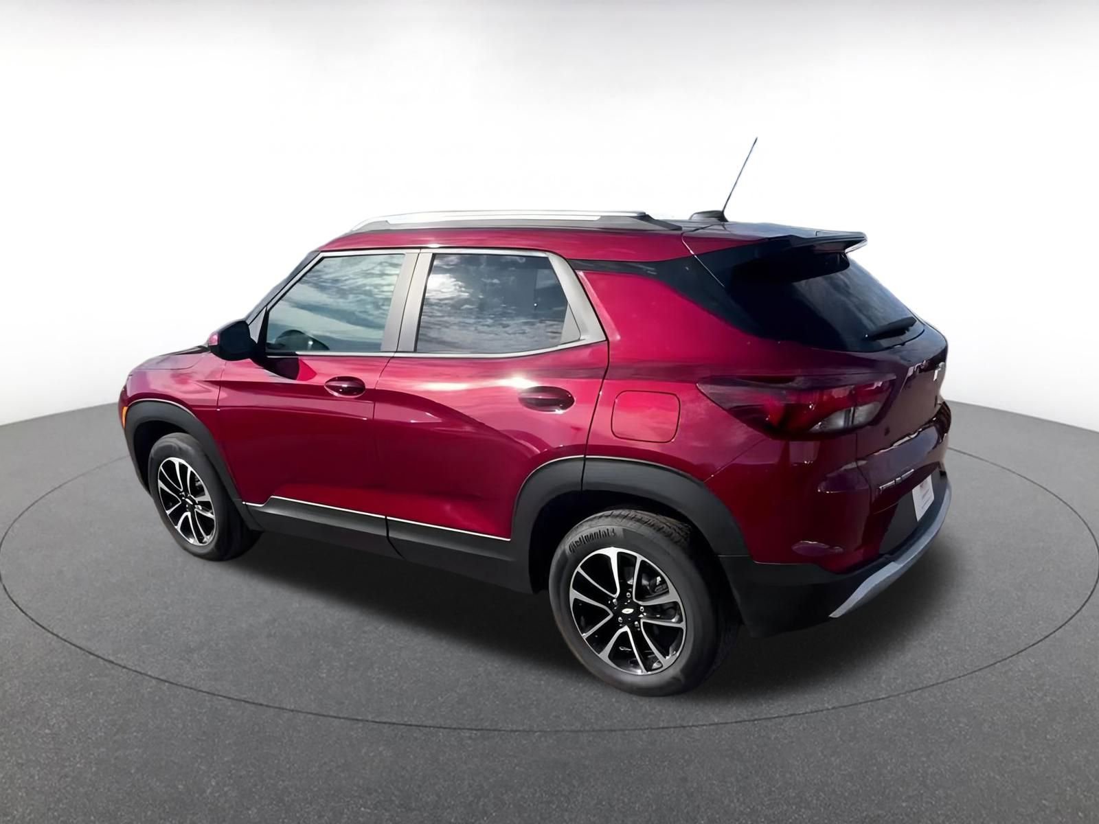 Thumbnail: 2025 Chevrolet TrailBlazer - 10