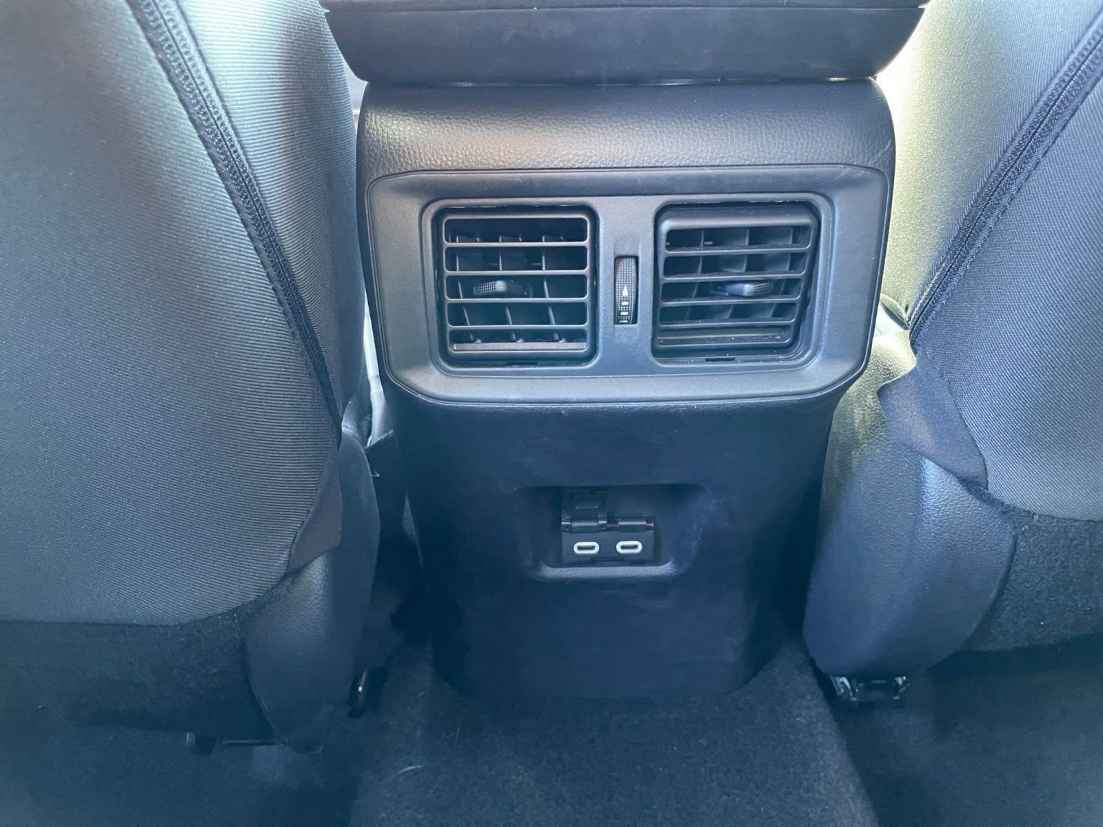 Thumbnail: 2025 Toyota RAV4 - 24