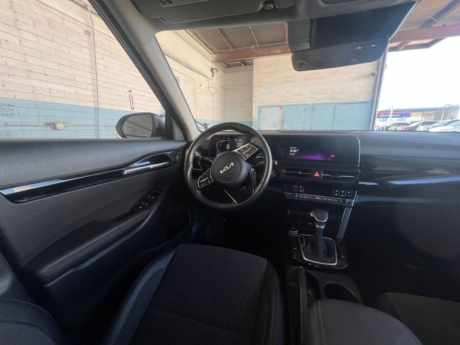 Thumbnail: 2025 Kia Seltos - 34