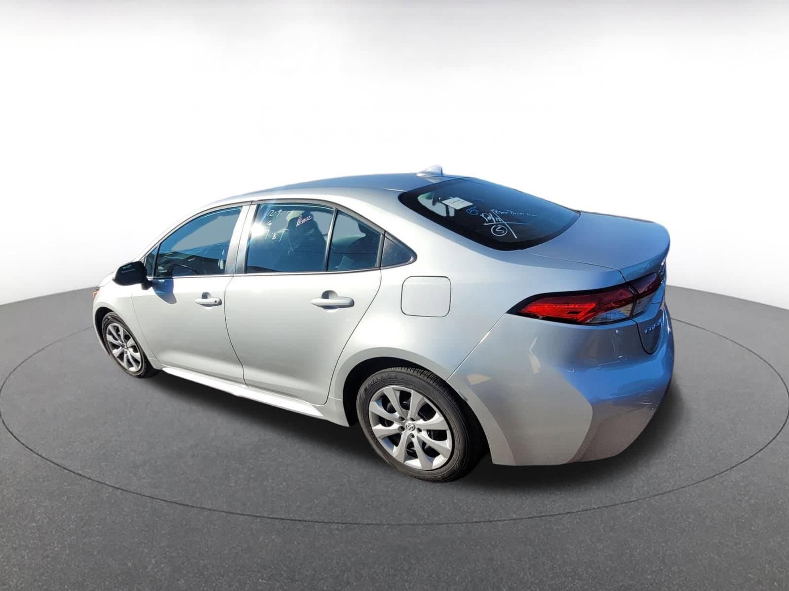 Thumbnail: 2025 Toyota Corolla - 5