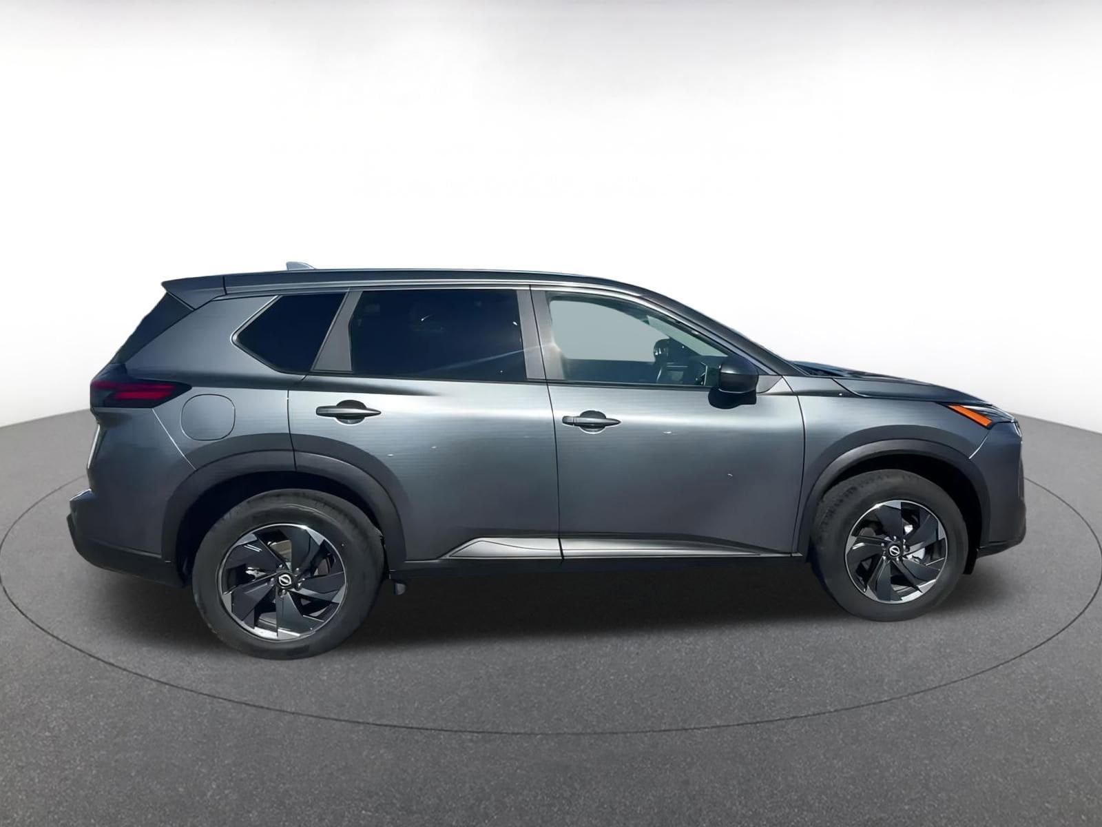 2024 Nissan Rogue SV 16
