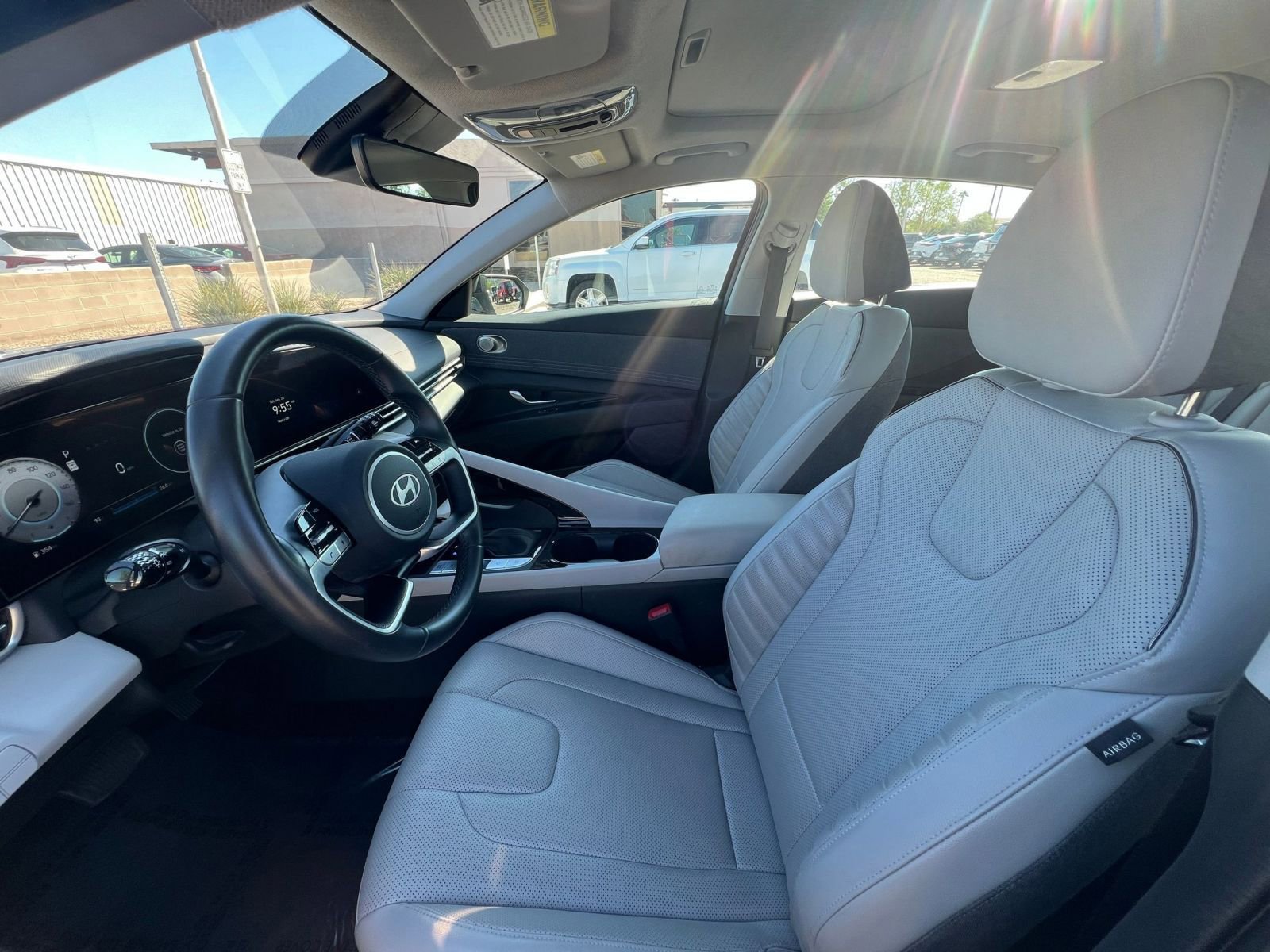 Thumbnail: 2025 Hyundai Elantra - 27