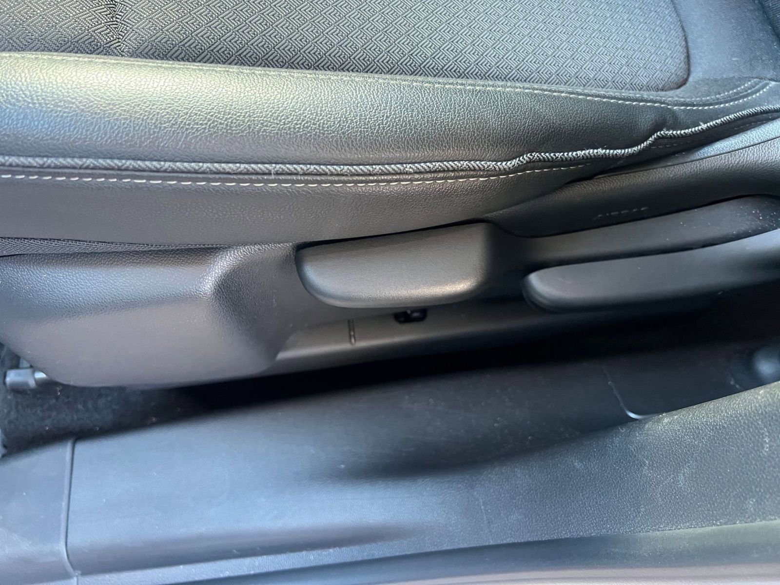 Thumbnail: 2025 Buick Encore GX - 23