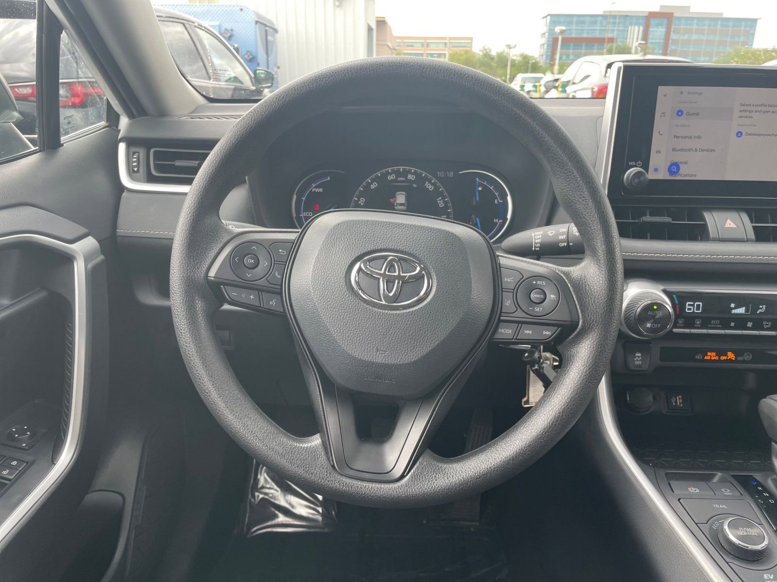 Thumbnail: 2025 Toyota RAV4 - 27