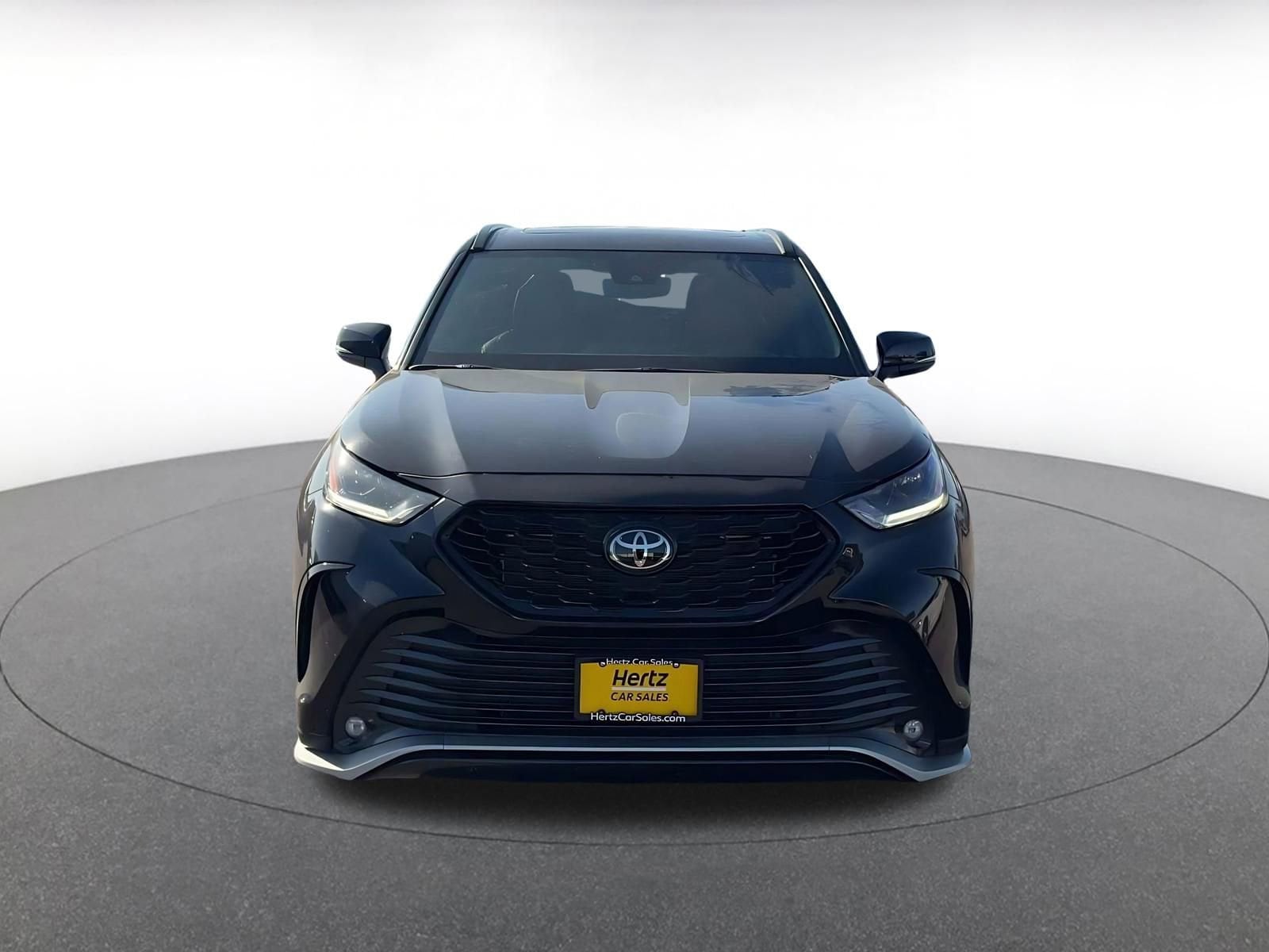 Thumbnail: 2025 Toyota Highlander - 4