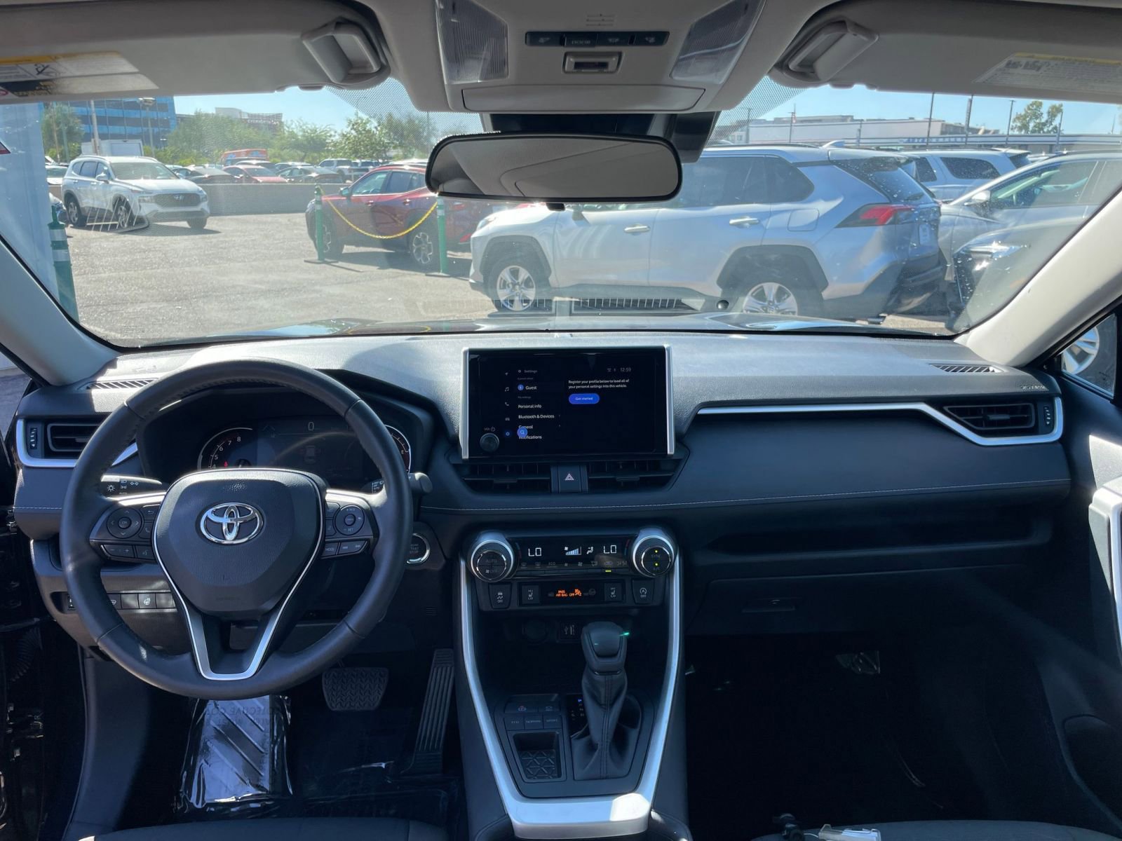 Thumbnail: 2025 Toyota RAV4 - 33