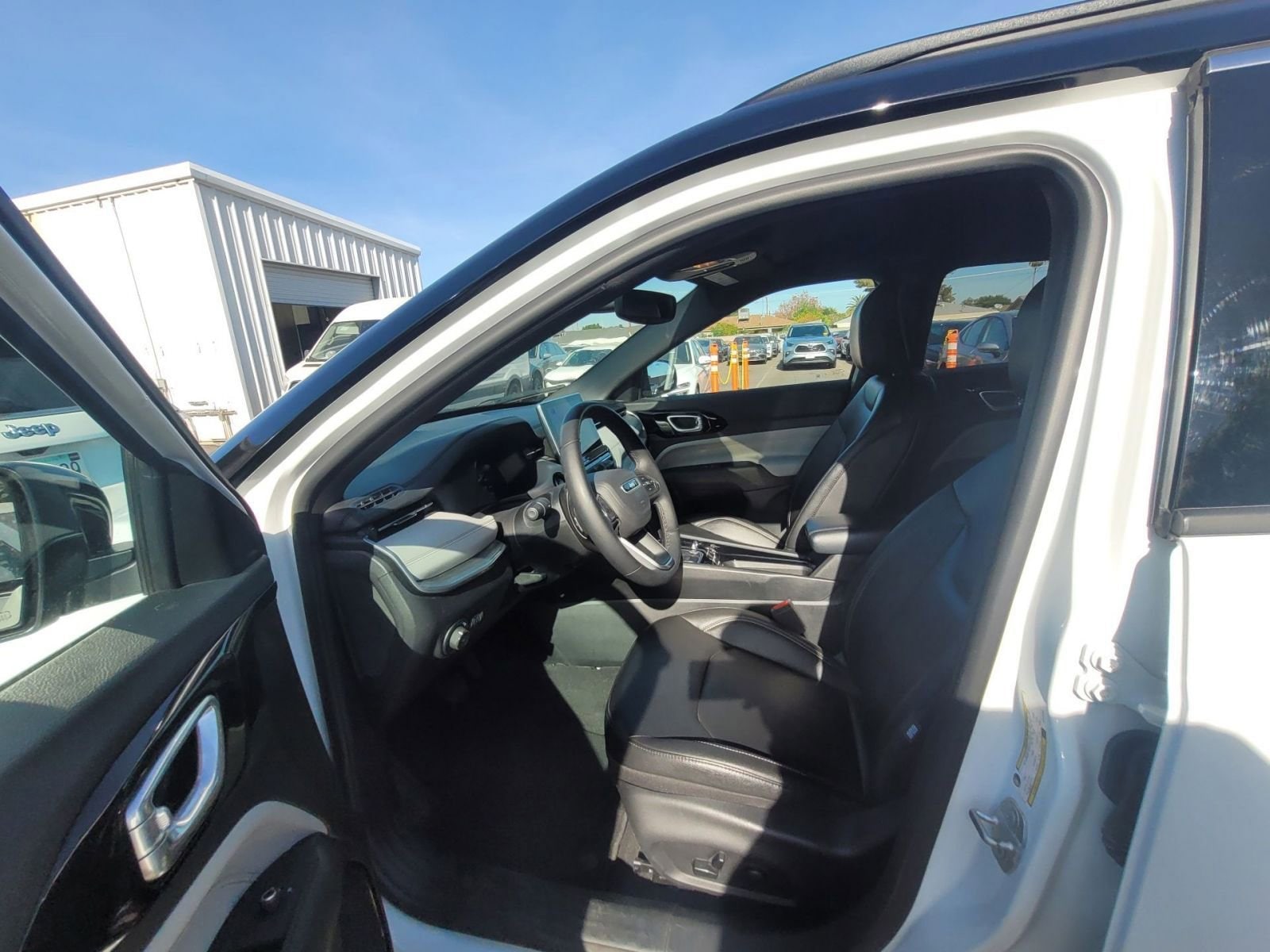 Thumbnail: 2025 Jeep Compass - 13